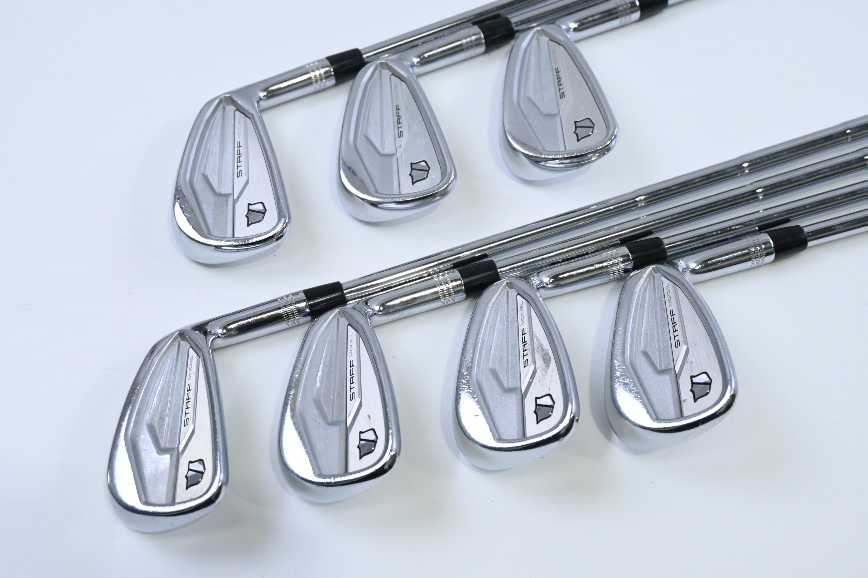 Wilson Staff Model 2024 CB Irons / 4-PW / Stiff Flex Dynamic Gold Mid 115 S300