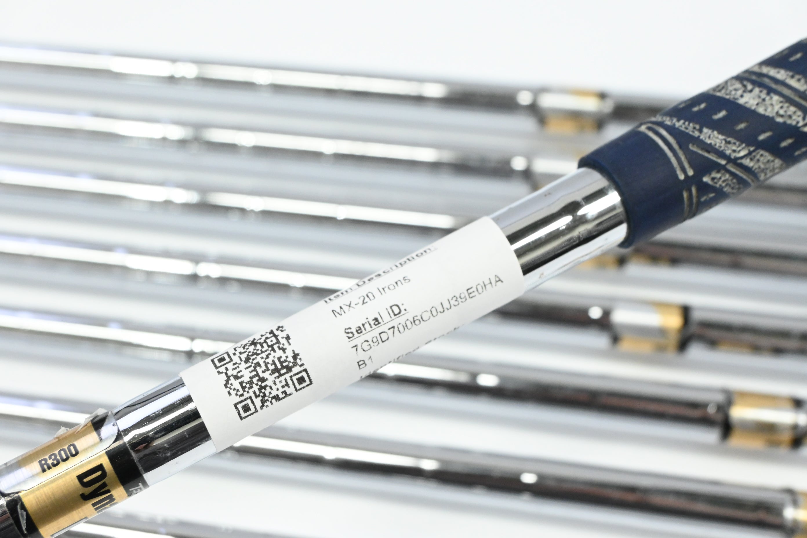 Mizuno MX-20 Irons / 3-PW / Regular Flex Dynamic Gold Lite R300 Shafts