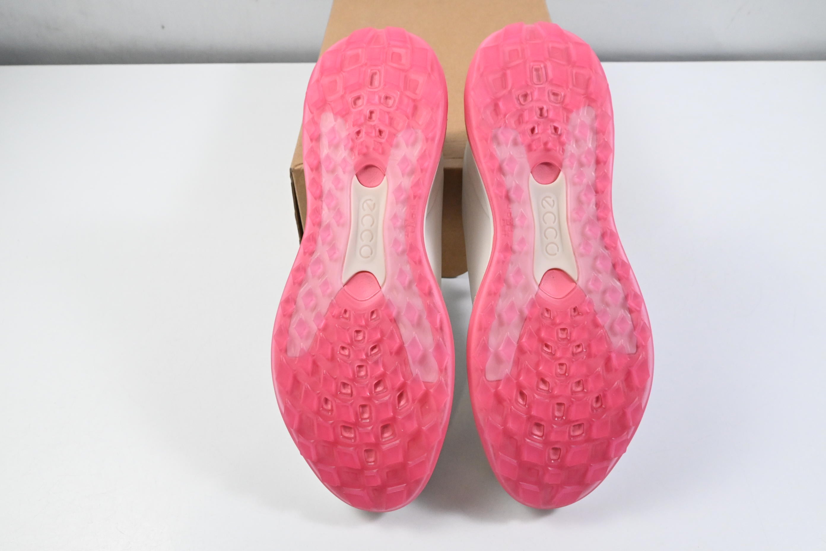 Ladies Ecco LT1 Golf Shoes / Size UK 7.5 / White, Pink