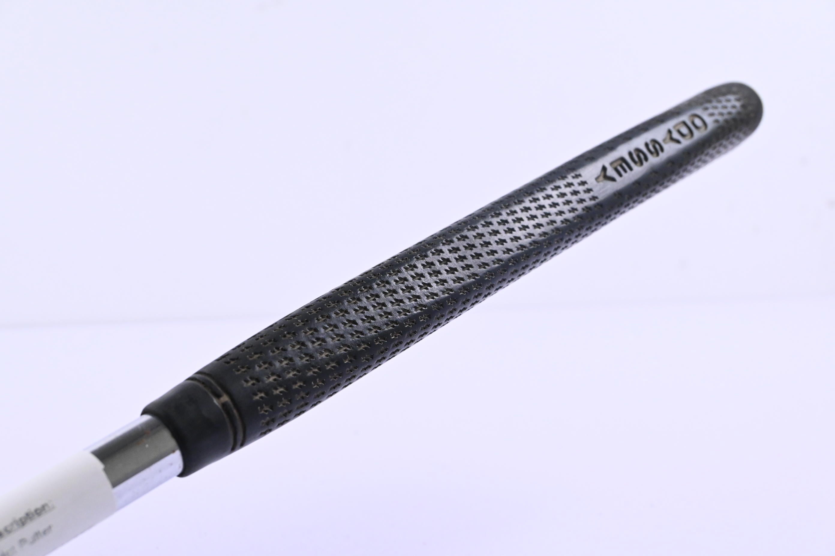 Odyssey White Hot #2 Center-Shafted  Putter / 35 Inch