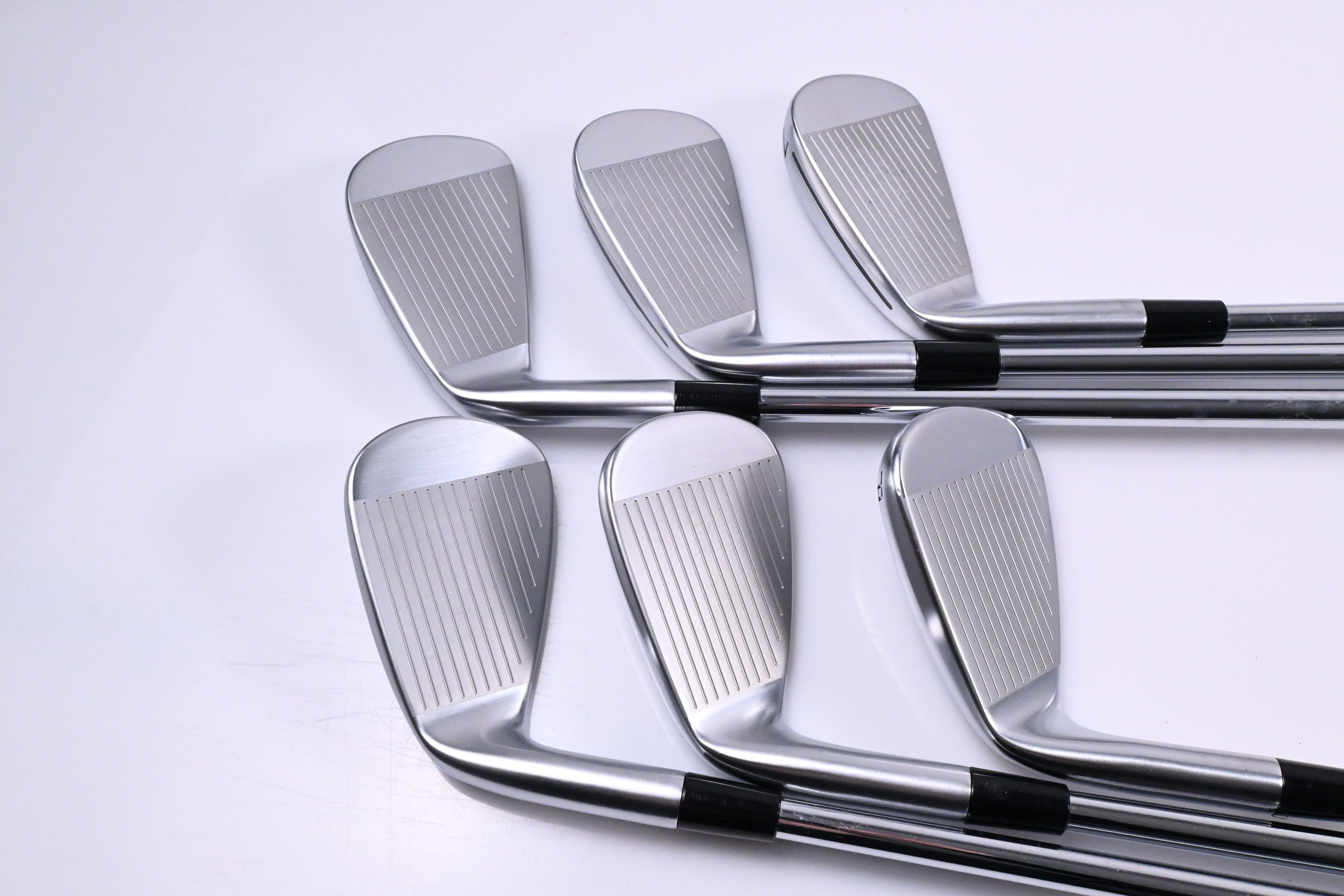 Taylormade P790 2025 Irons / 5-PW / X-Flex Project X Shafts