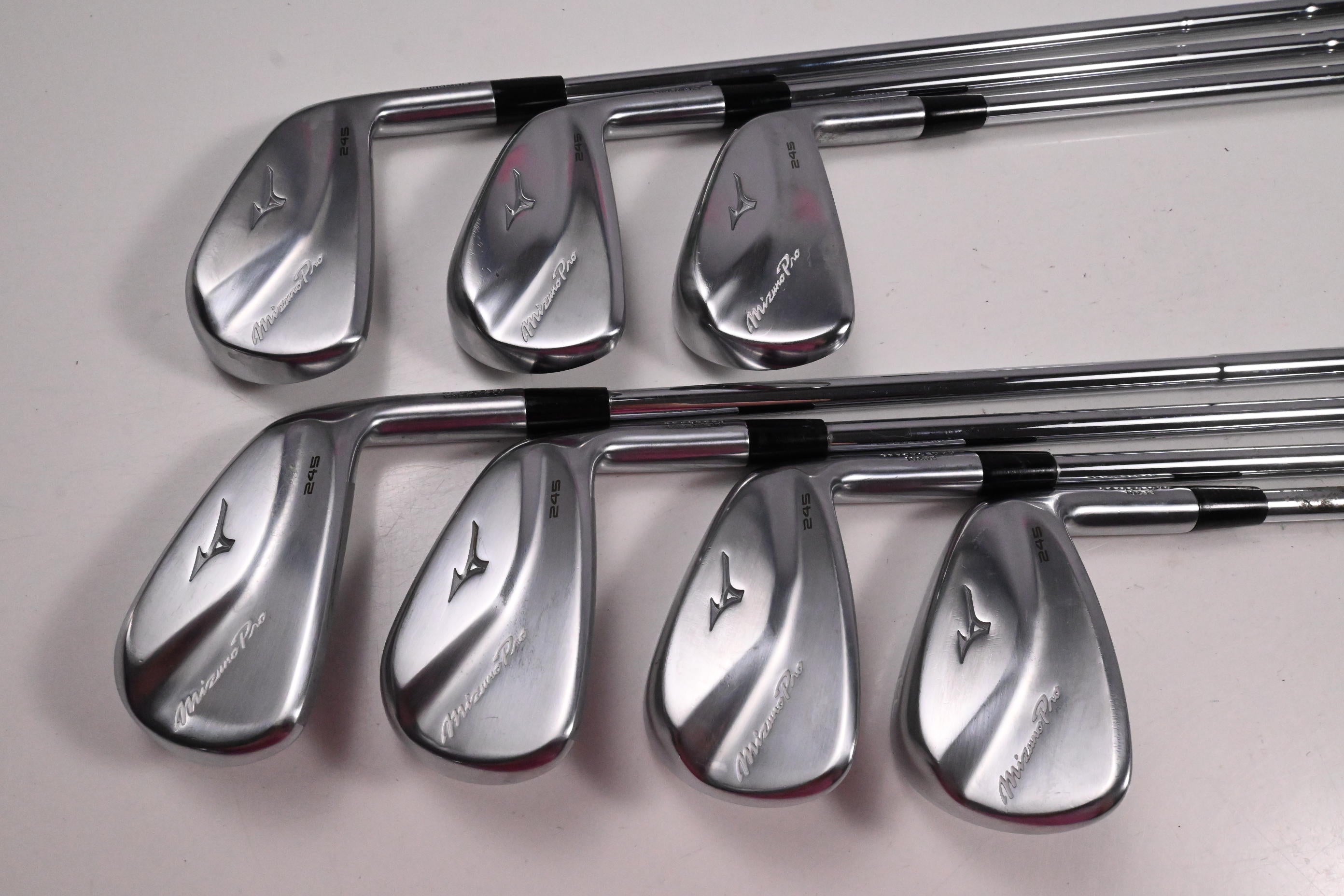 Mizuno Pro 245 Irons / 4-PW / Regular Flex Dynamic Gold Mid 100 R300 Shafts