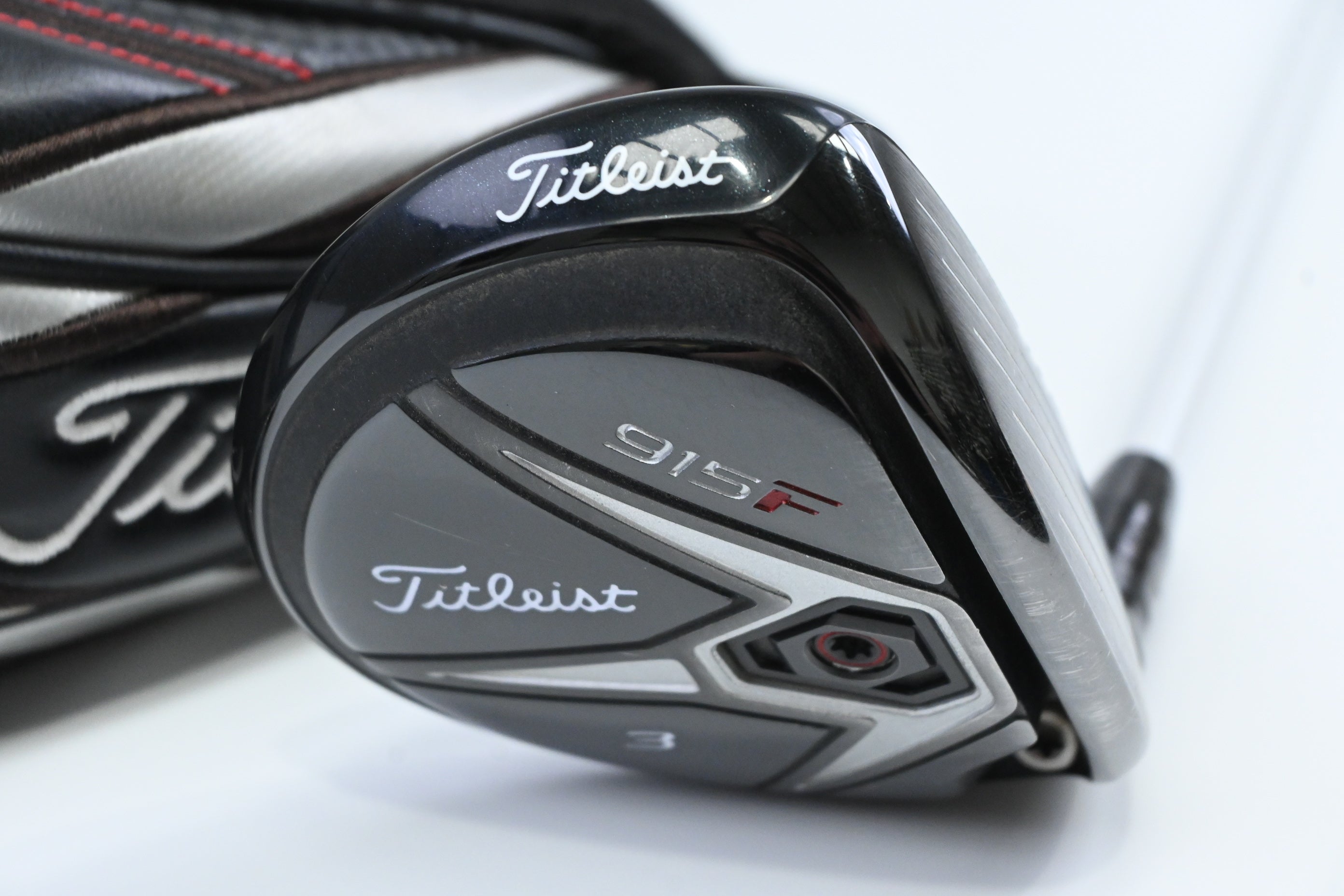 Titleist 915 F #3 Wood / 15 Degree / Regular Flex Aldila Rogue MSI 95 Shaft