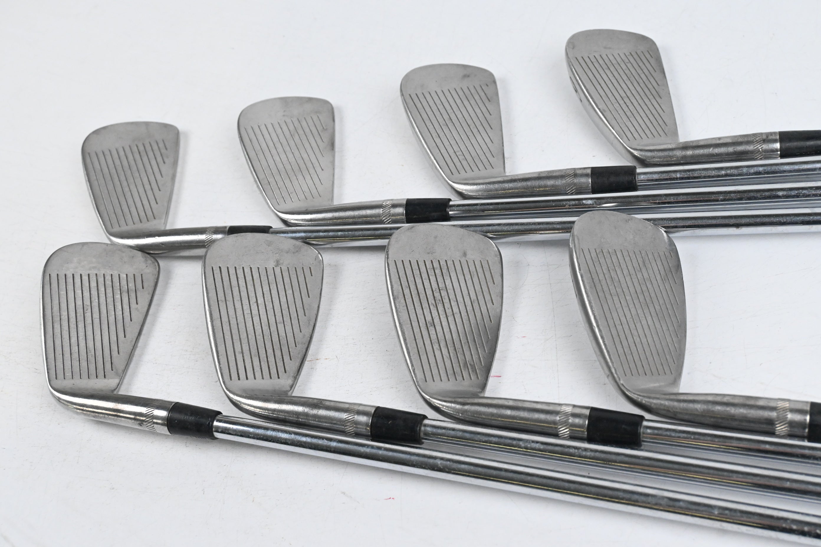 Titleist DCI 990 Irons / 3-PW / Regular Flex Dynamic Gold R300 Shafts