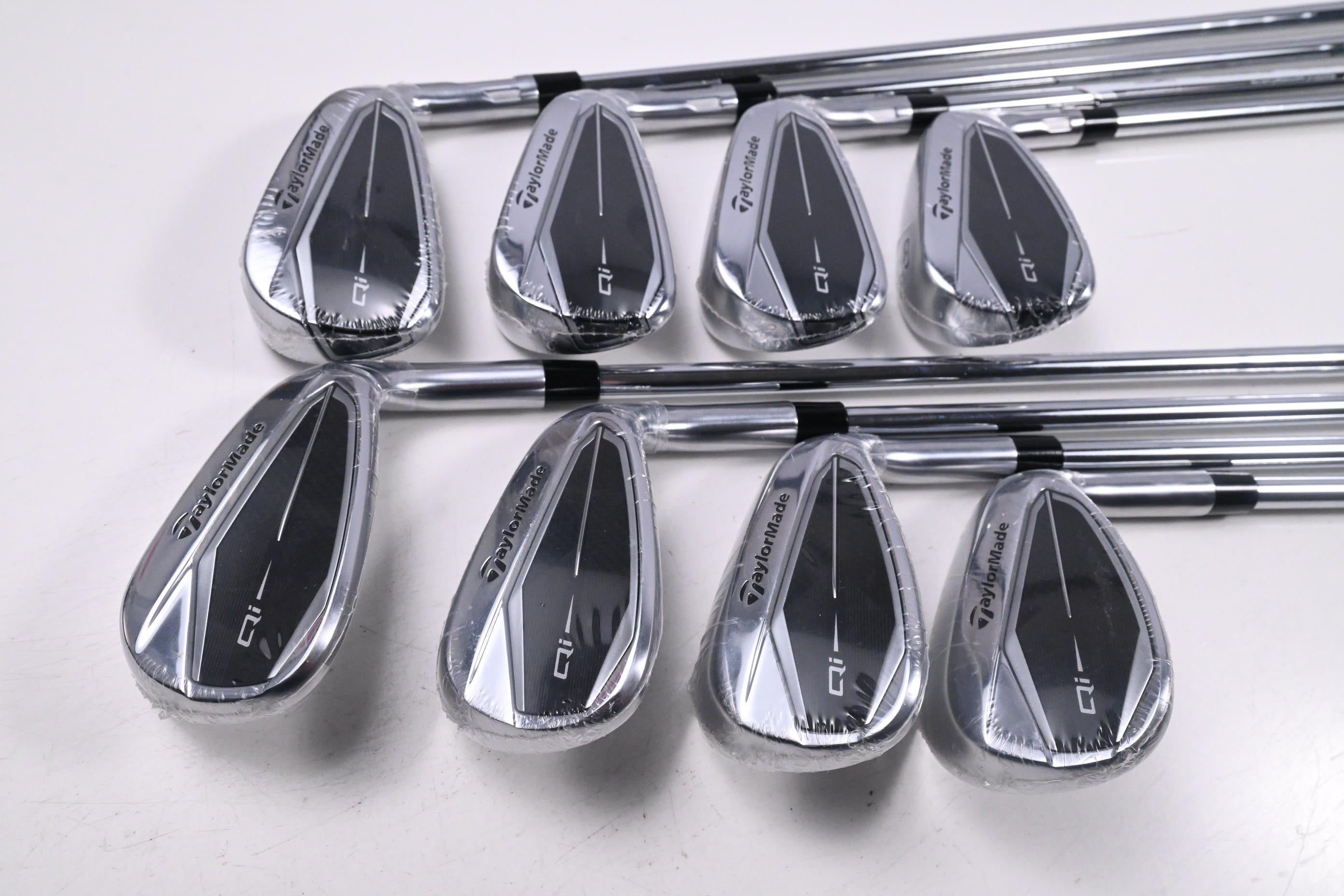 Taylormade Qi Irons / 5-PW+AW+SW / Regular Flex KBS MAX MT 85 Shafts