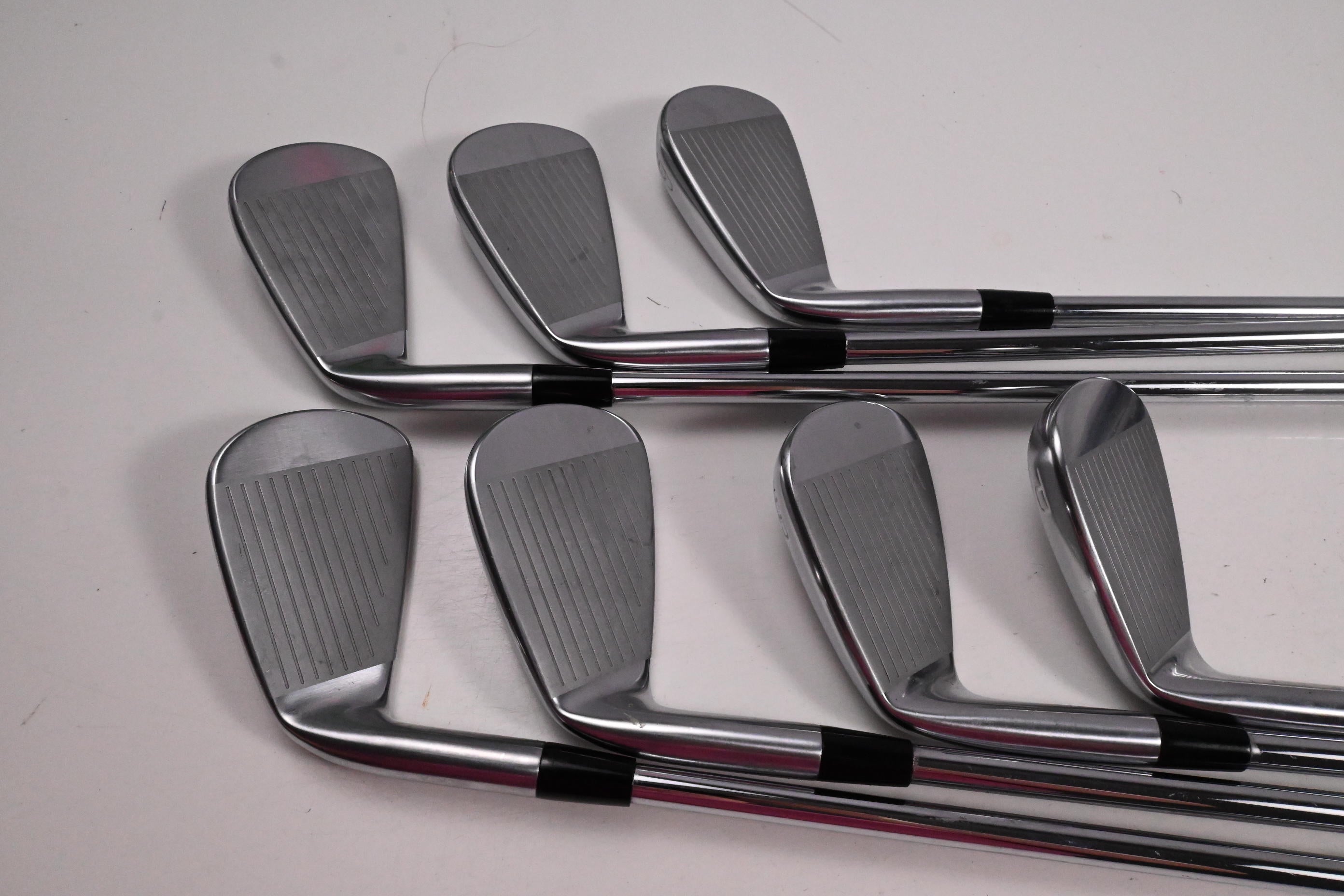Mizuno Pro 245 Irons / 4-PW / Regular Flex Dynamic Gold Mid 100 R300 Shafts