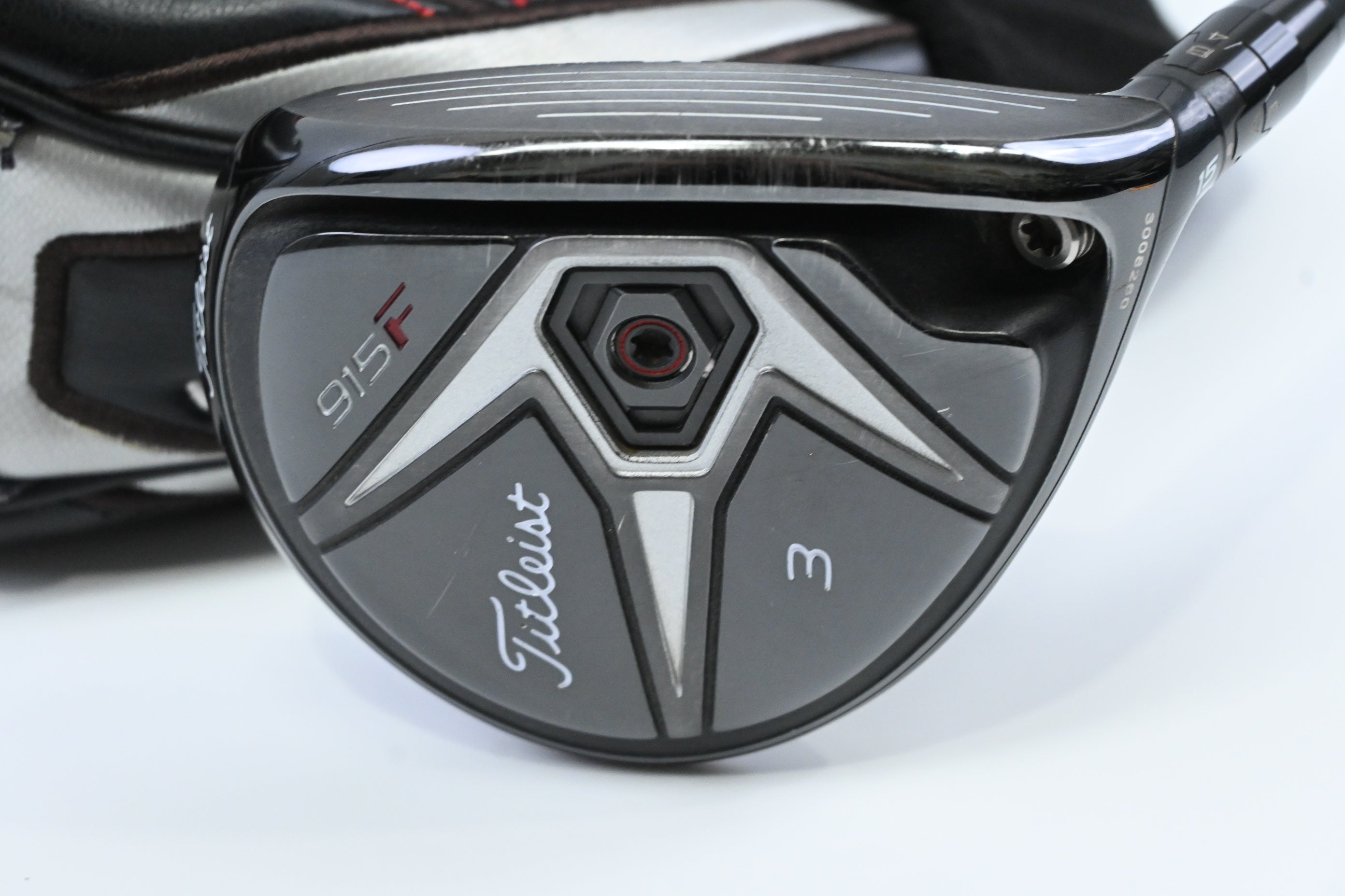 Titleist 915 F #3 Wood / 15 Degree / Regular Flex Aldila Rogue MSI 95 Shaft