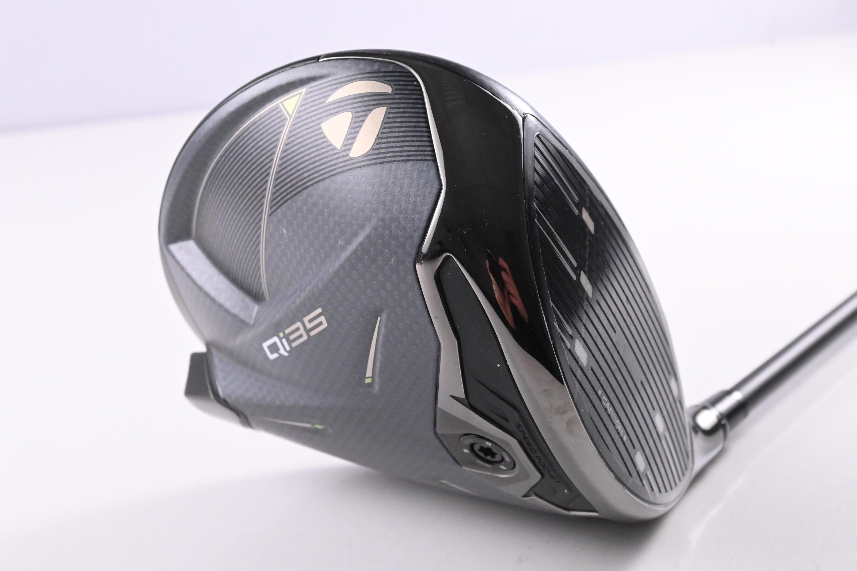 Taylormade Qi35 Driver / 10.5 Degree / Regular Flex Fujikura Ventus Blue 5 Shaft