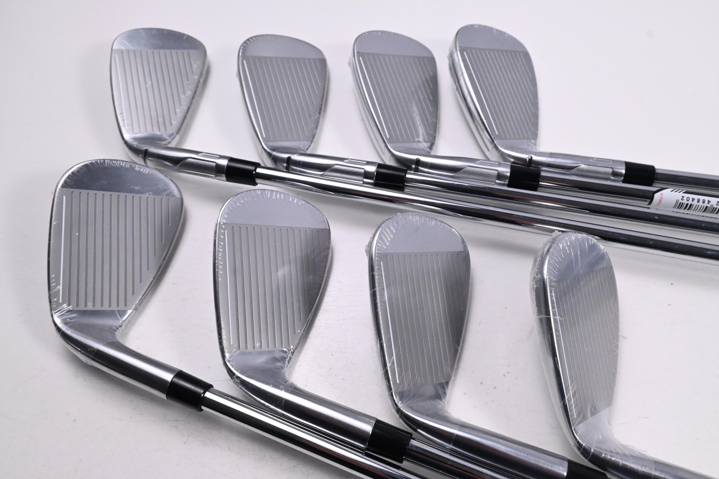 Taylormade Qi Irons / 5-PW+AW+SW / Regular Flex KBS MAX MT 85 Shafts