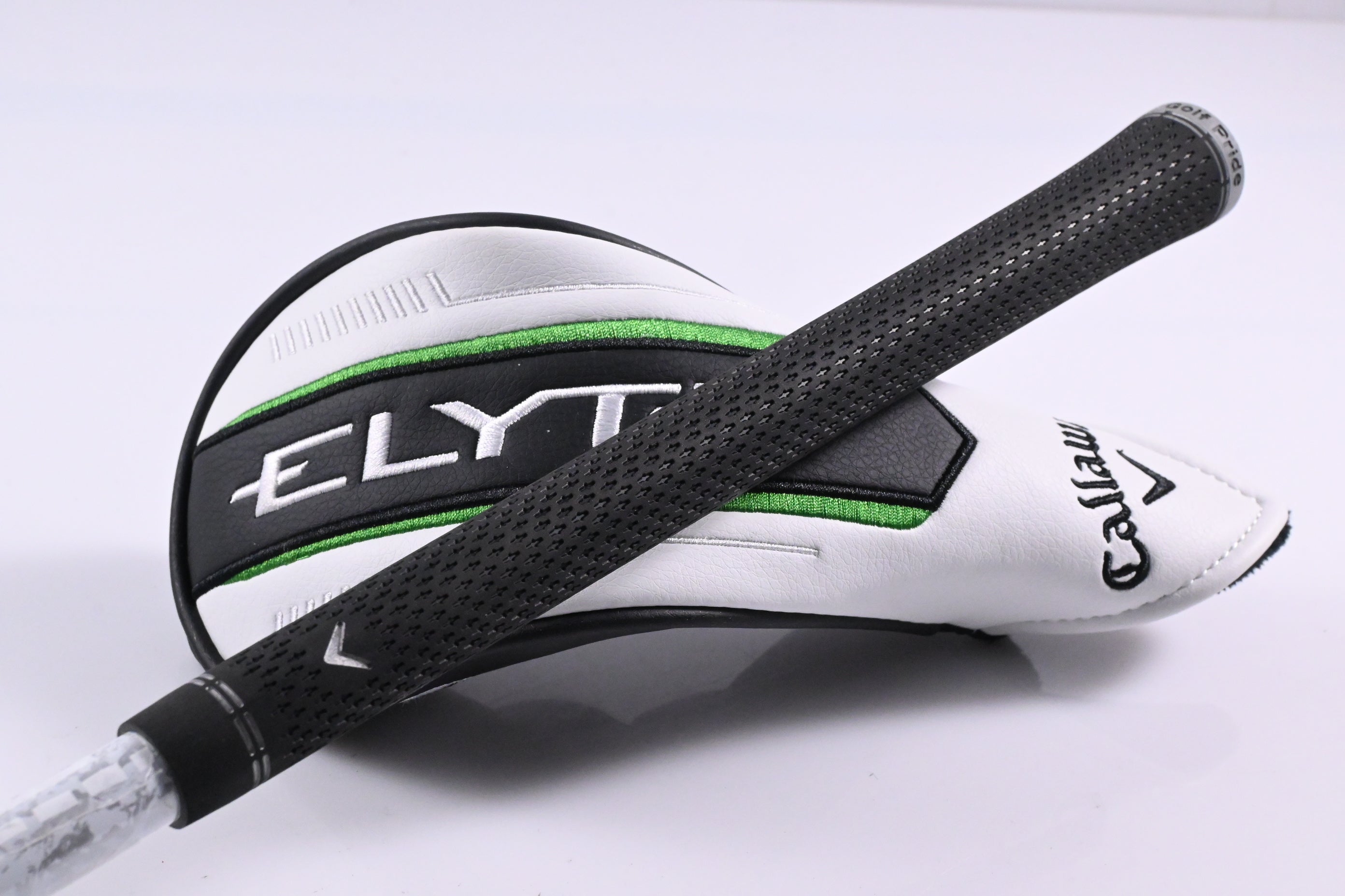 Callaway Elyte X #4 Hybrid / 21 Degree / Regular Flex Denali Charcoal 60 Shaft