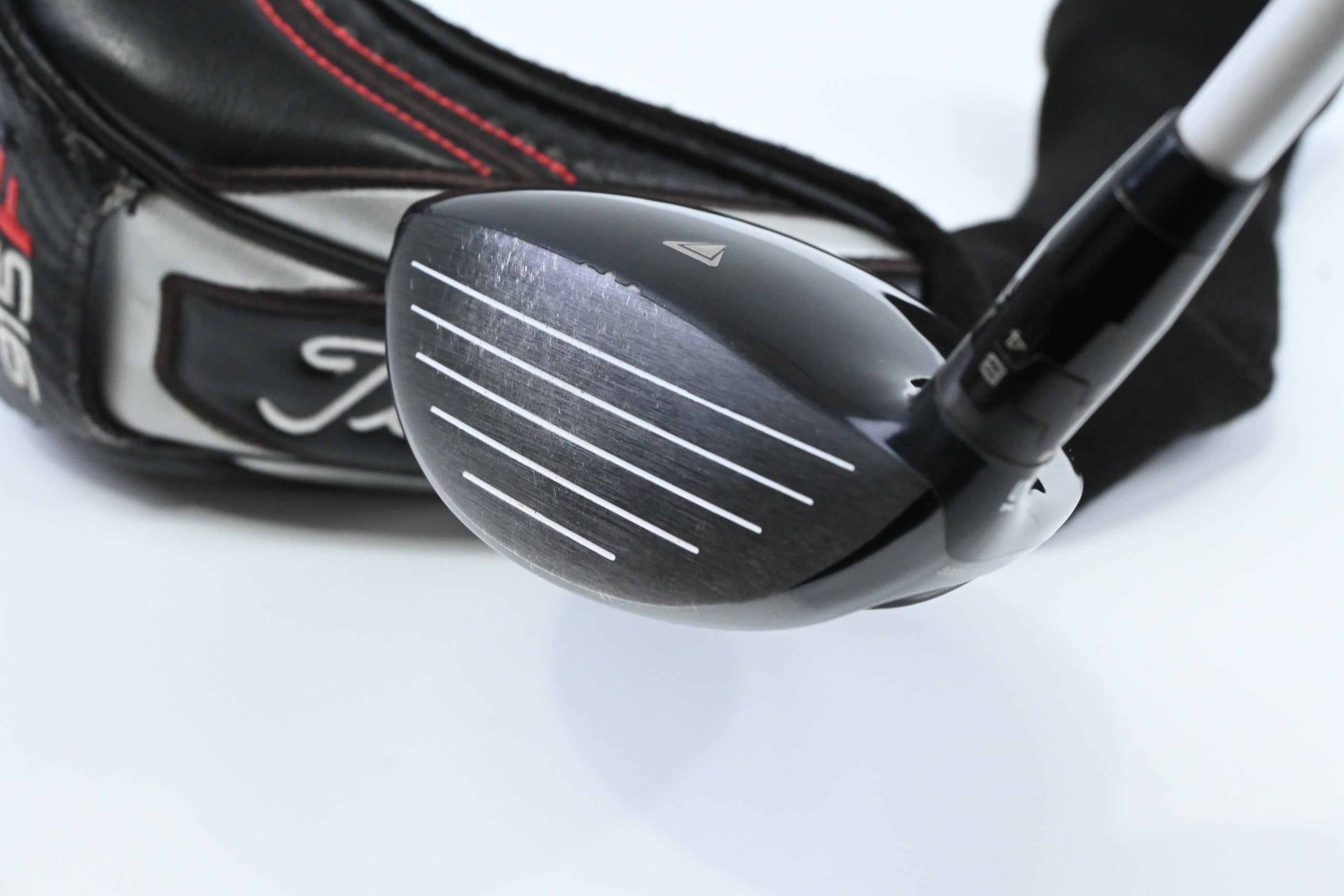 Titleist 915 F #3 Wood / 15 Degree / Regular Flex Aldila Rogue MSI 95 Shaft