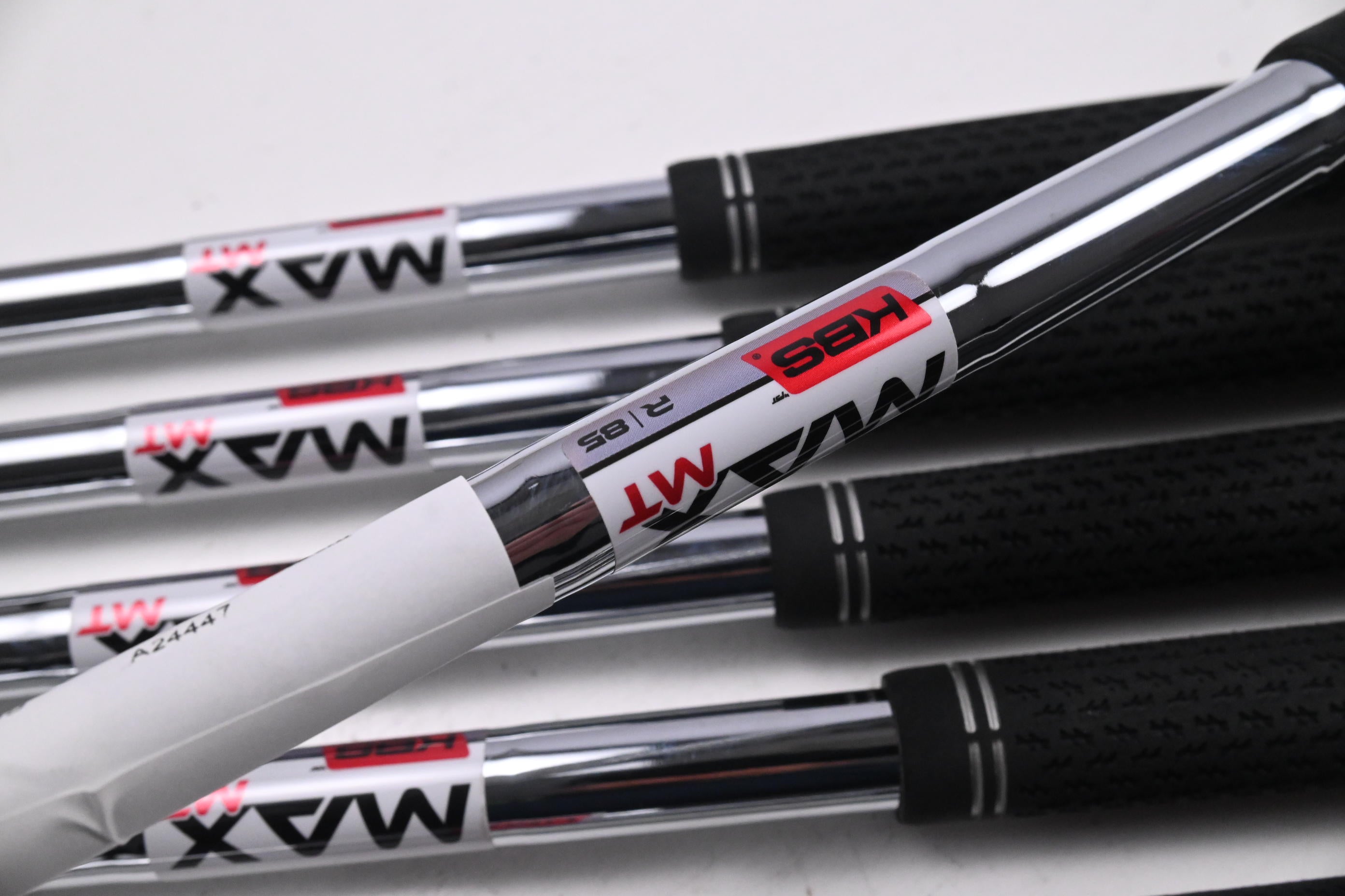 Taylormade Qi Irons / 5-PW+AW+SW / Regular Flex KBS MAX MT 85 Shafts