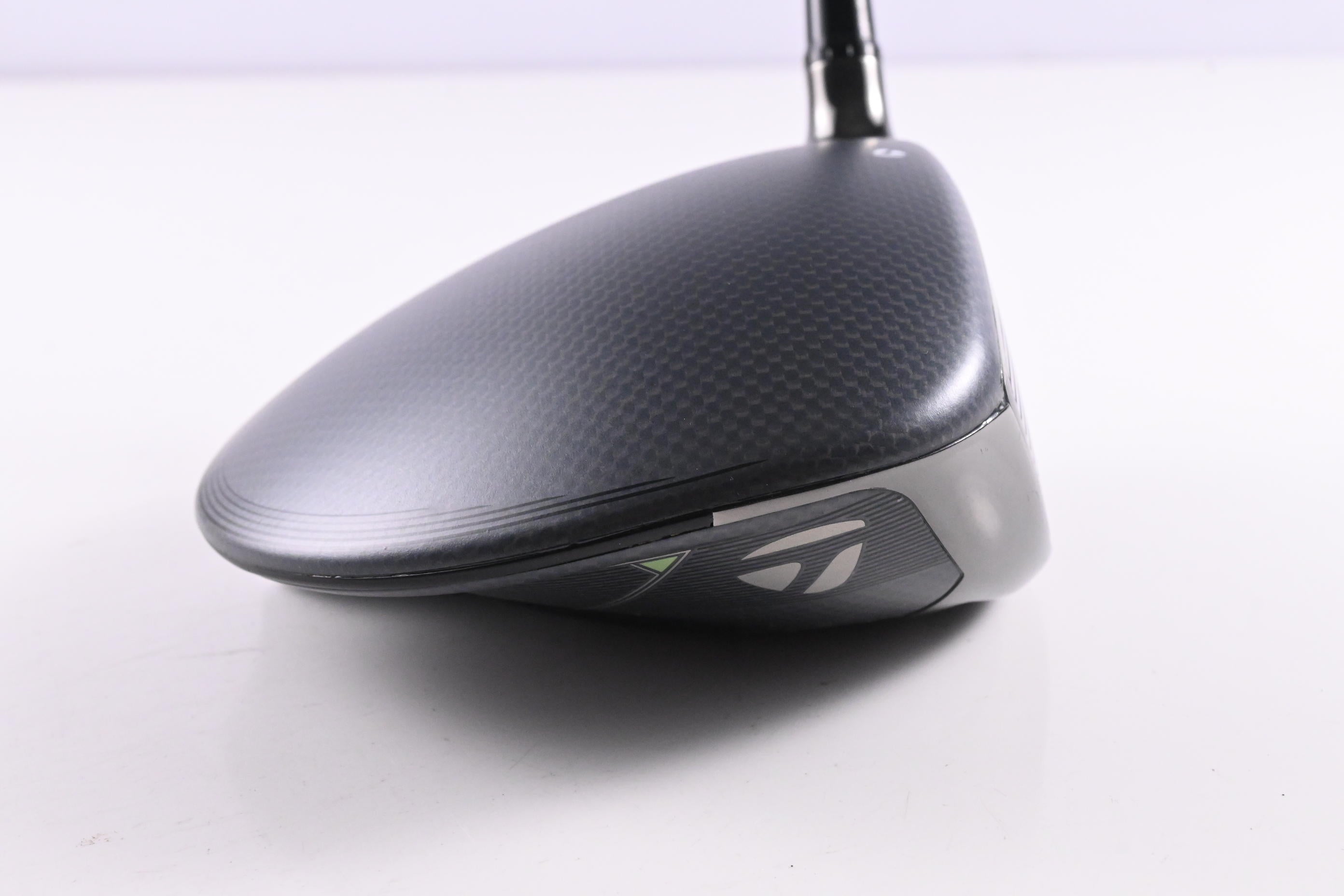 Taylormade Qi35 Driver / 10.5 Degree / Regular Flex Fujikura Ventus Blue 5 Shaft