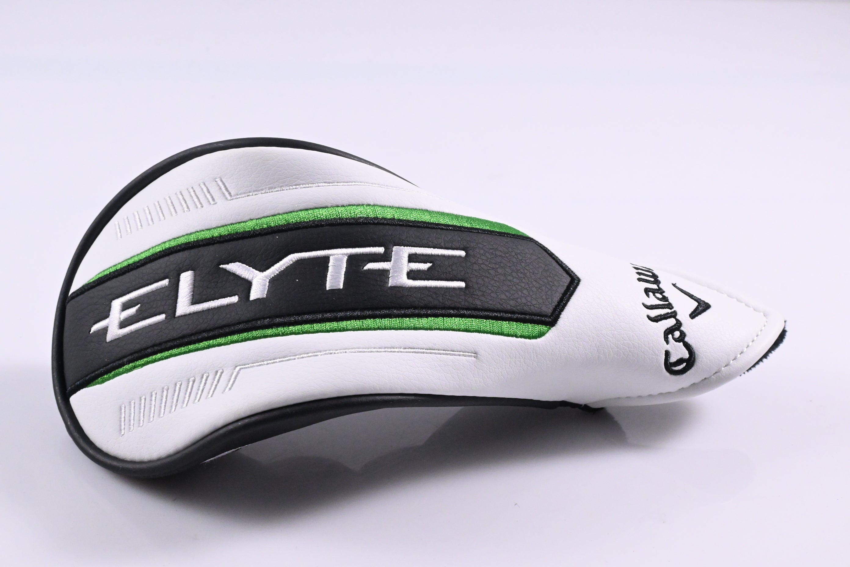 Callaway Elyte X #4 Hybrid / 21 Degree / Regular Flex Denali Charcoal 60 Shaft