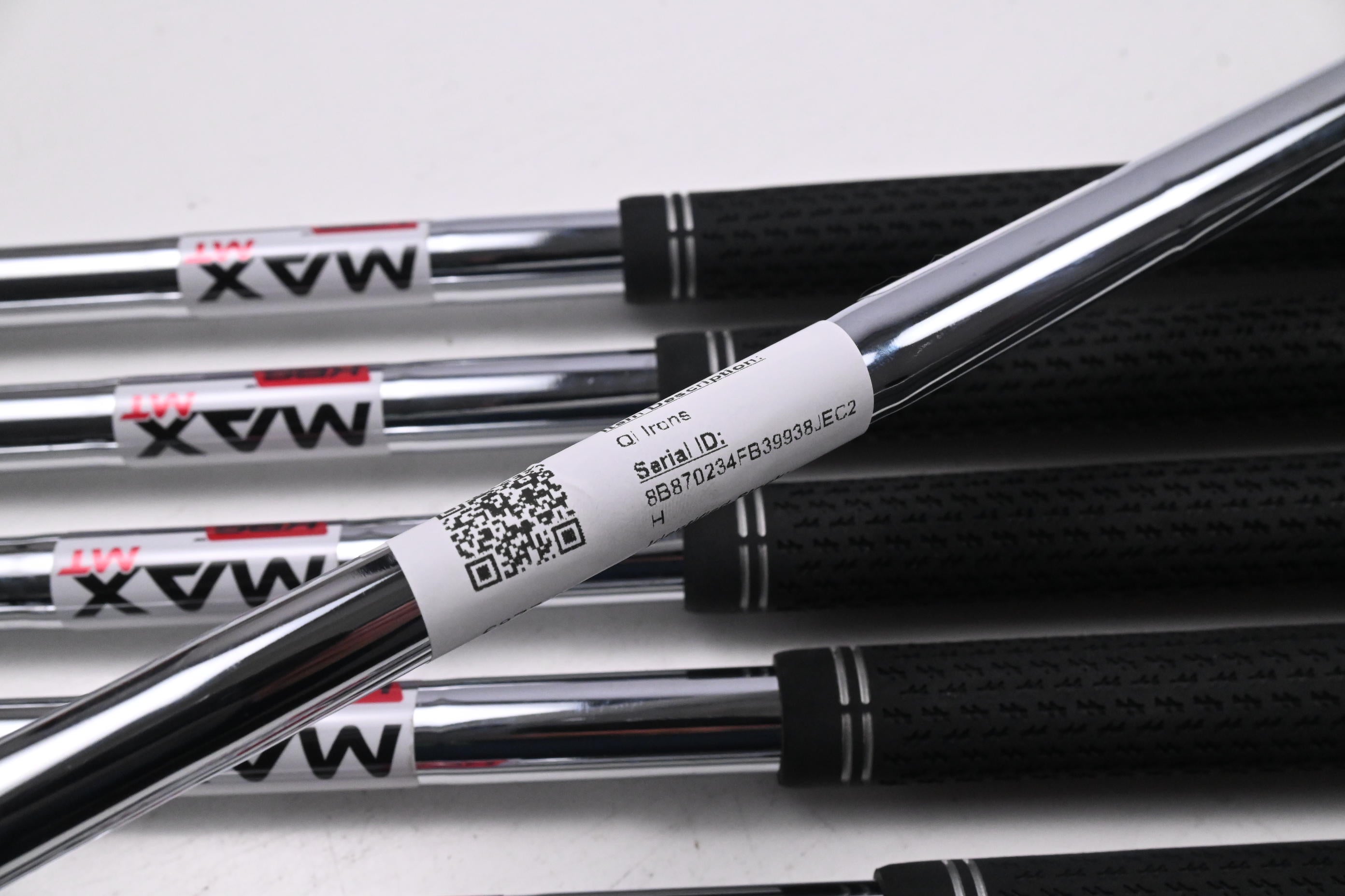 Taylormade Qi Irons / 5-PW+AW+SW / Regular Flex KBS MAX MT 85 Shafts