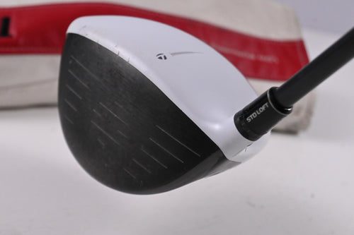 Taylormade R15 430 Driver / 9.5 Degree / Regular Flex Fujikura Speeder 65 Shaft