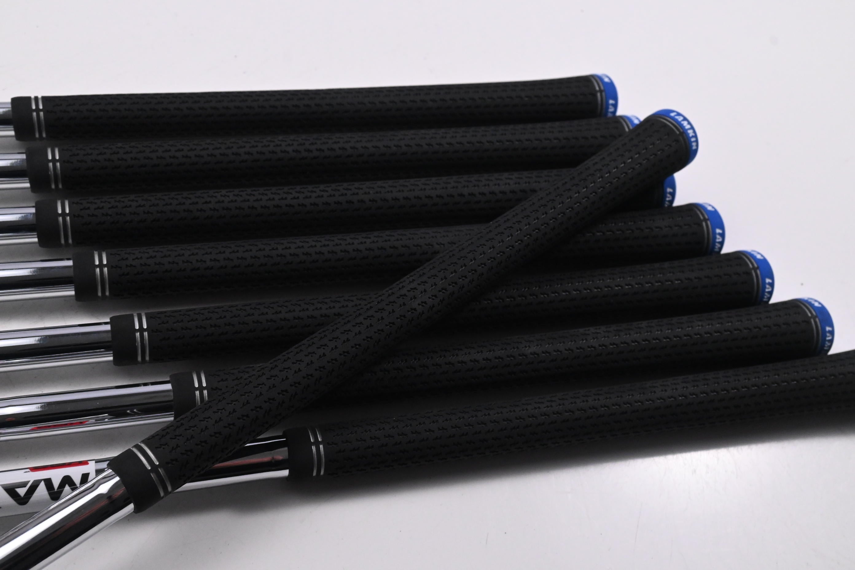 Taylormade Qi Irons / 5-PW+AW+SW / Regular Flex KBS MAX MT 85 Shafts