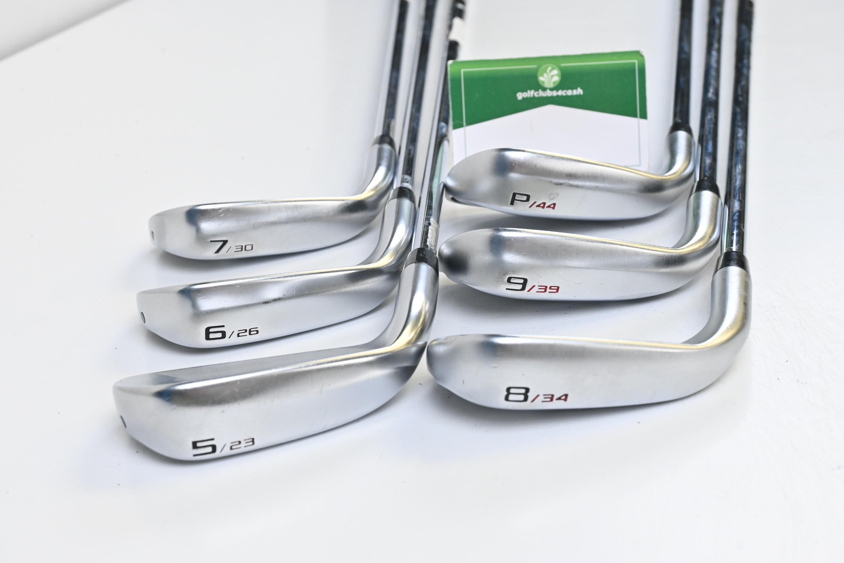 Cleveland Launcher UHX Irons / 5-PW / Regular Flex Dynamic Gold DST 98 R300