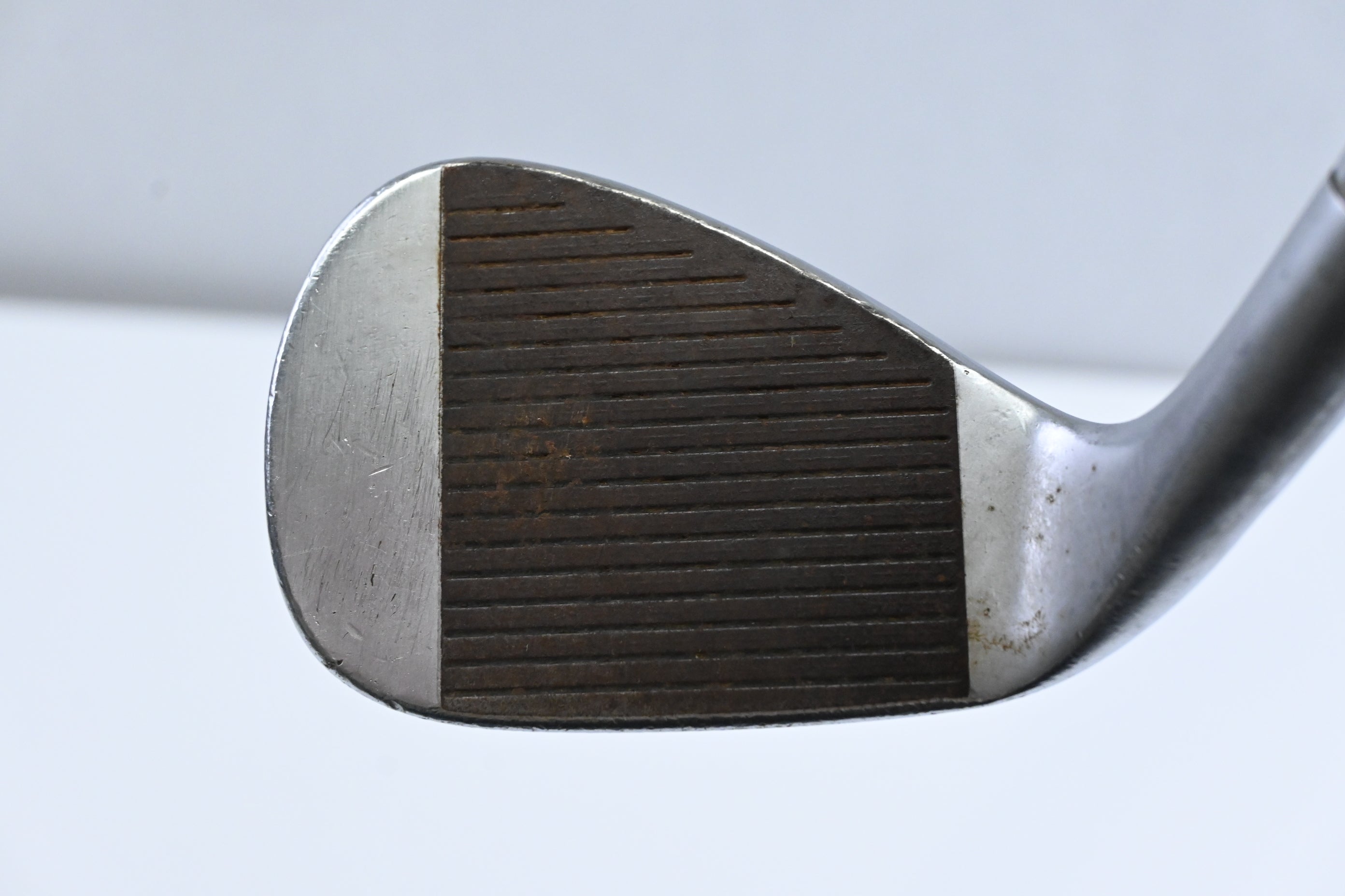 Taylormade Milled Grind 3 Gap Wedge / 52 Degree / Stiff Flex Dynamic Gold S200