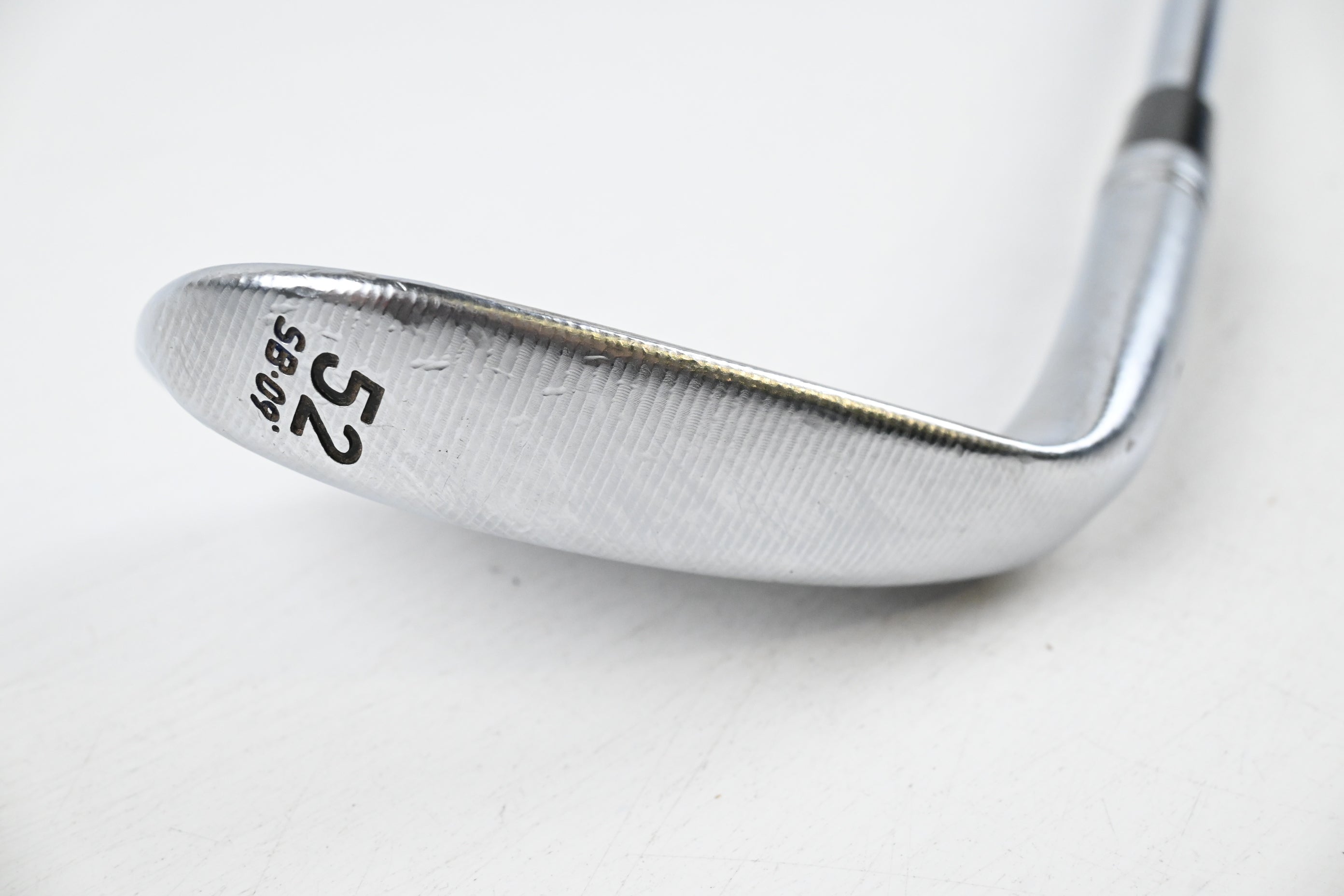 Taylormade Milled Grind 3 Chrome Gap Wedge / 52 Degree / Stiff Flex Dynamic Gold