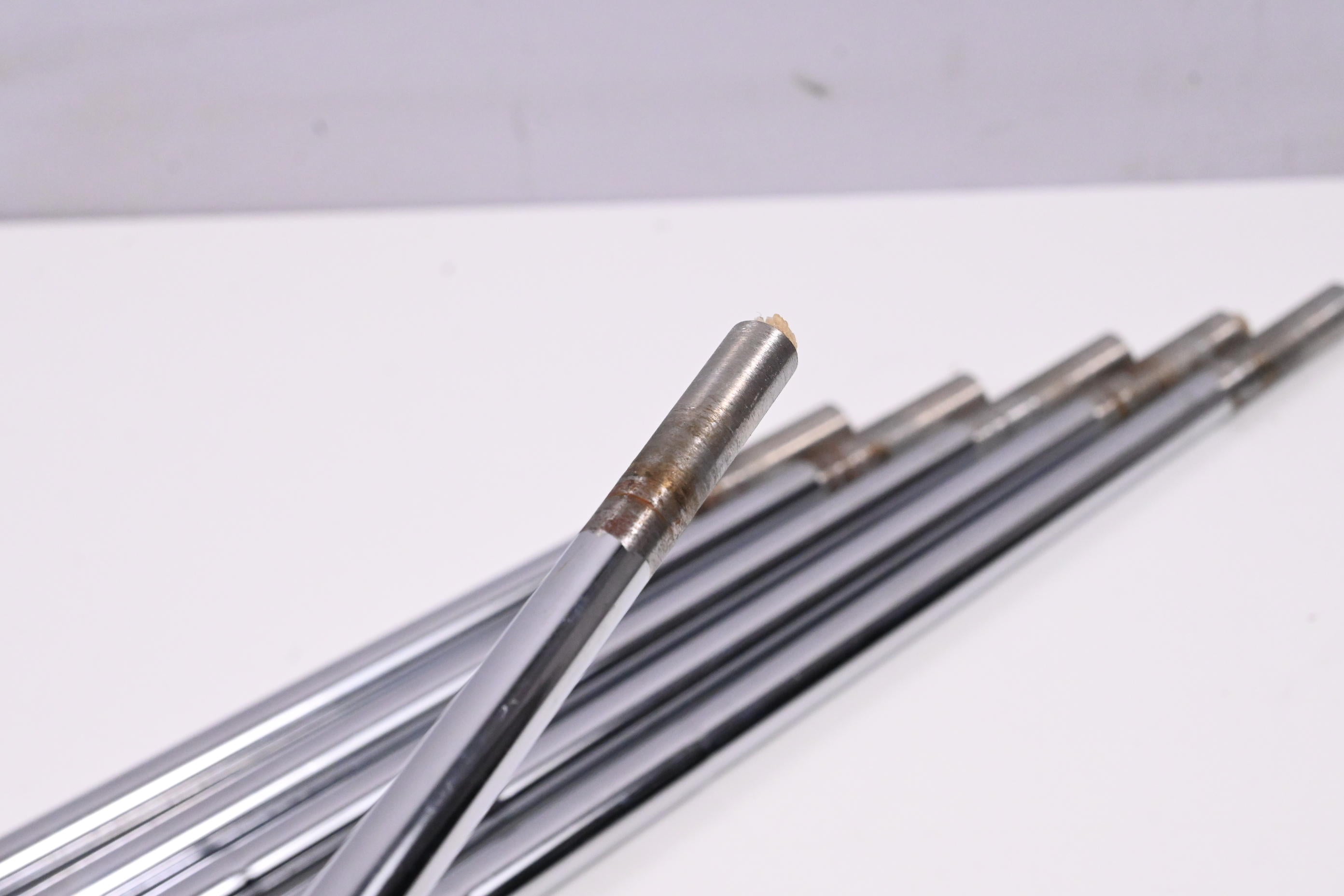 Dynamic Gold S300 Shafts / Stiff Flex / Set of 6 / .355" Tip