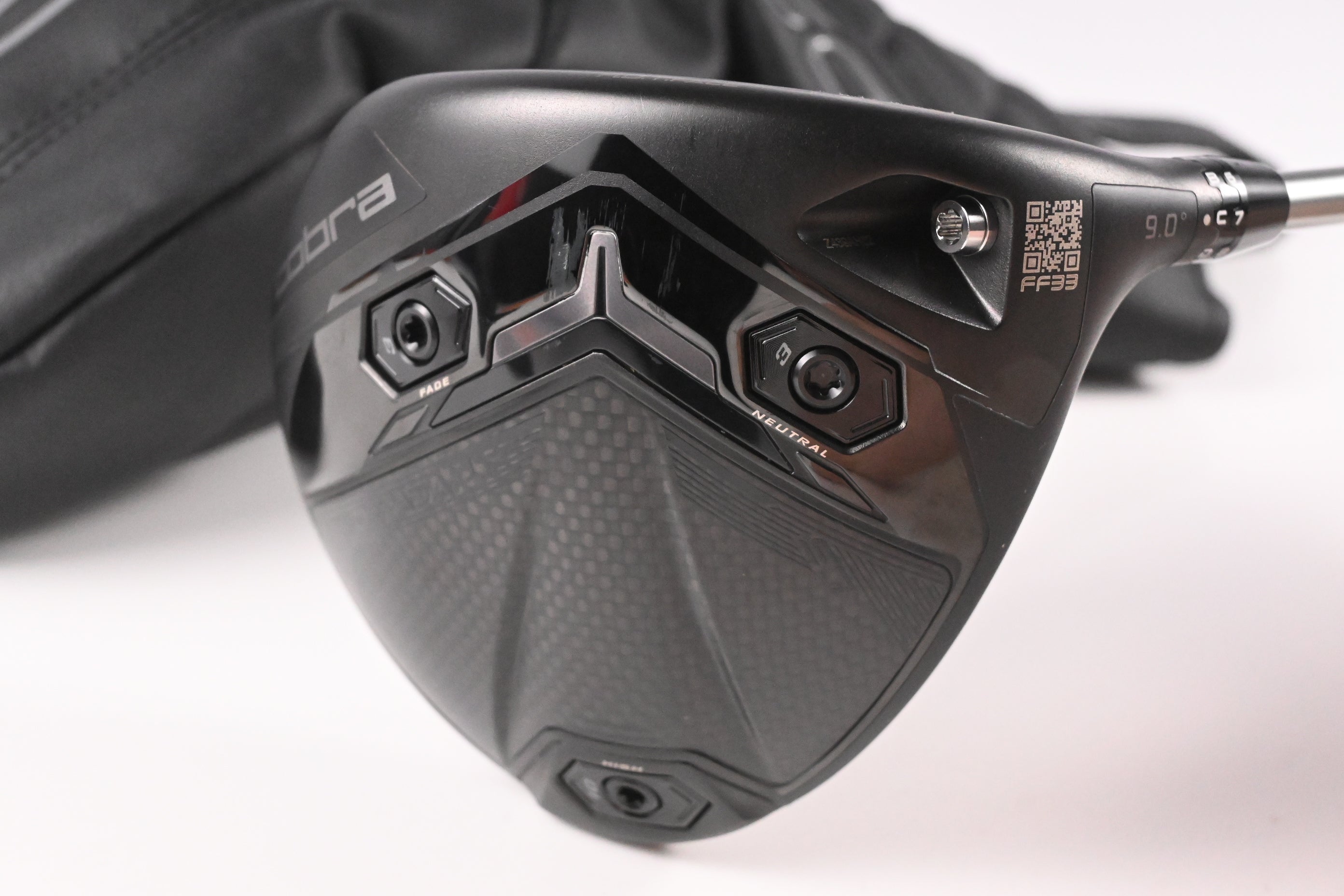 Cobra DS-Adapt LS Driver / 9 Degree / Stiff Flex Helium 59g Shaft