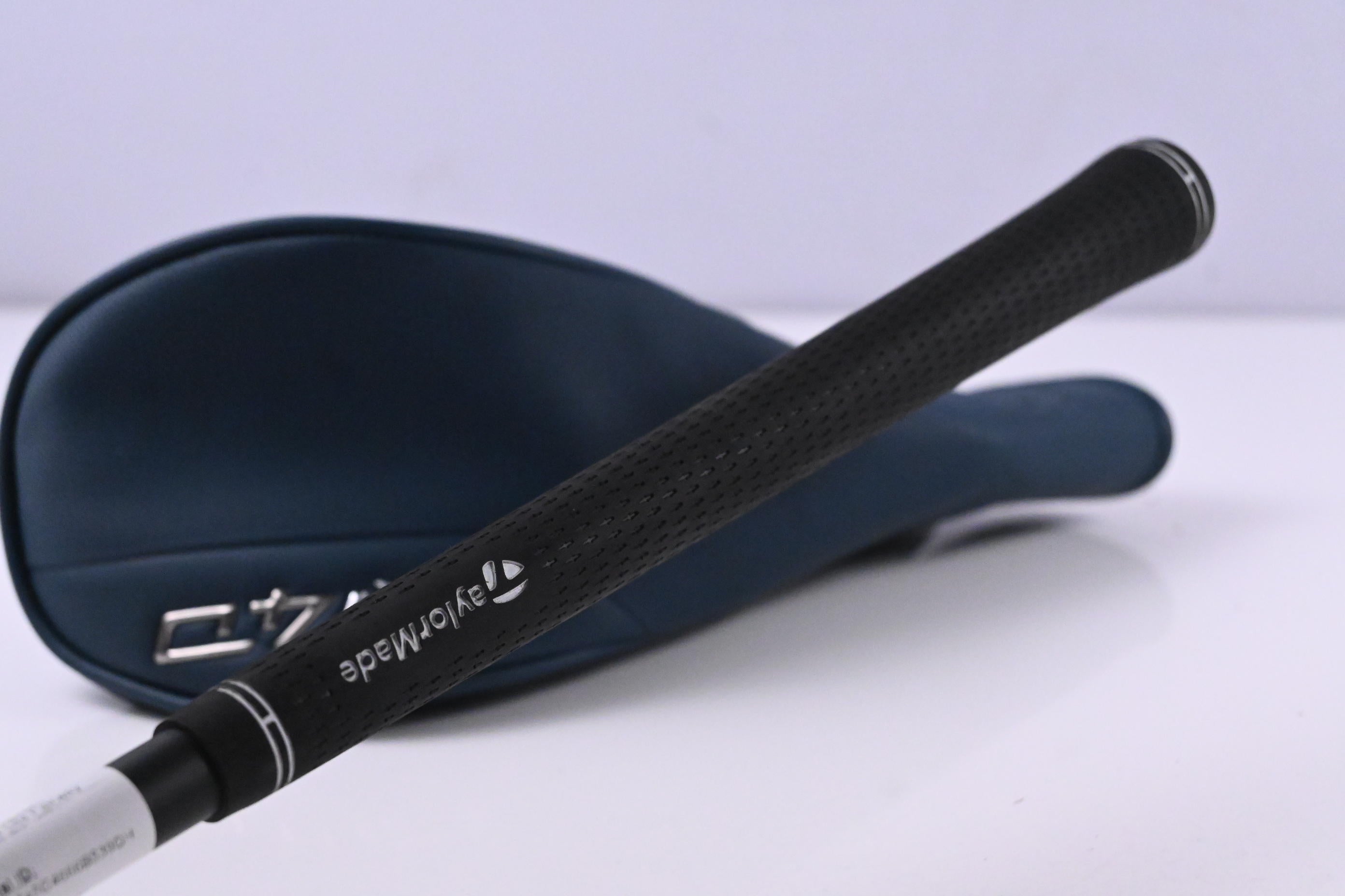 Taylormade Qi4D Max Lite #3 Wood / 15 Degree / Regular Flex Reax 55 Shaft