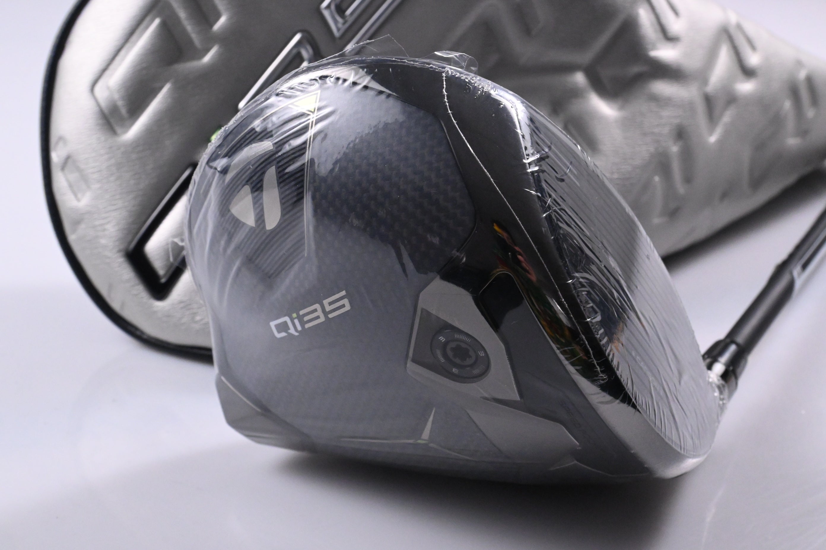 Taylormade Qi35 LS Driver / 9 Degree / Stiff Flex Kai'li CB Blue 60 Shaft