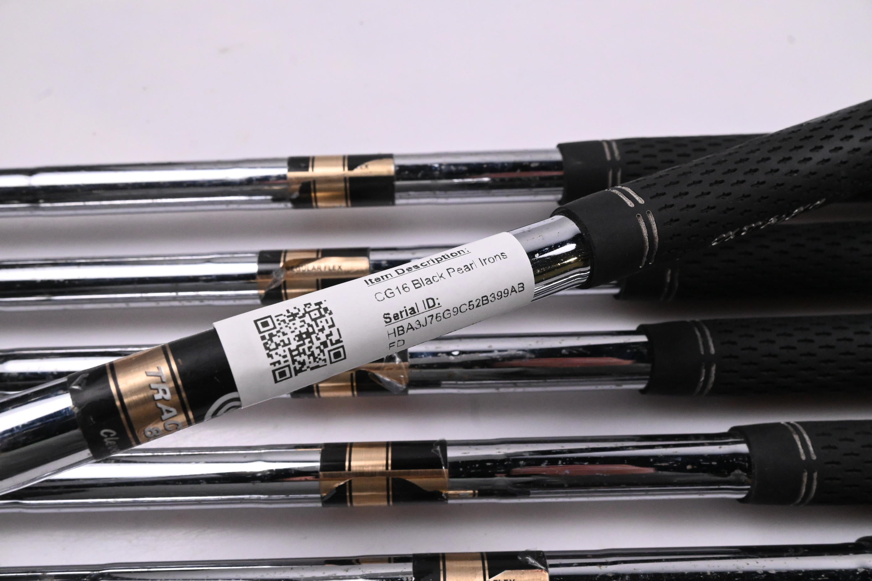 Cleveland CG16 Black Pearl Irons / 4-PW / Regular Flex Cleveland 85 Shafts