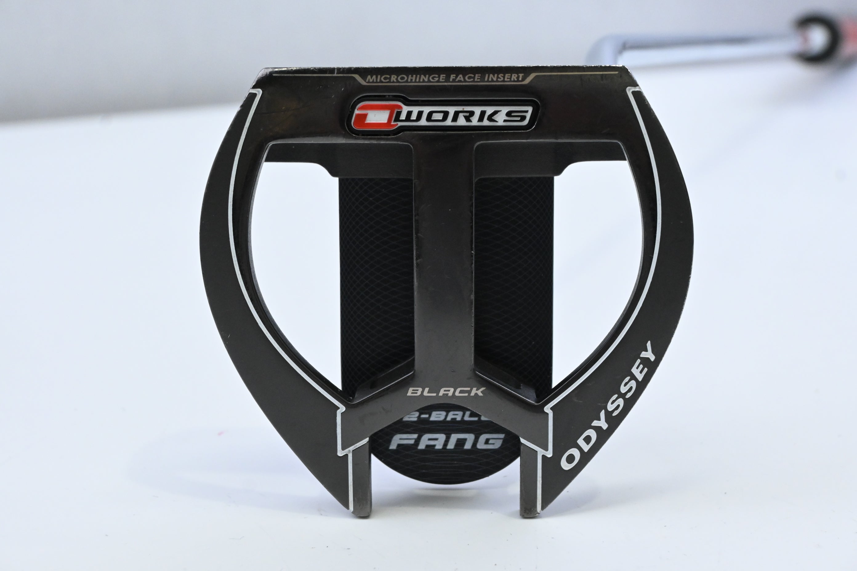 Odyssey O-Works Black 2 Ball Fang Putter / 33 Inch