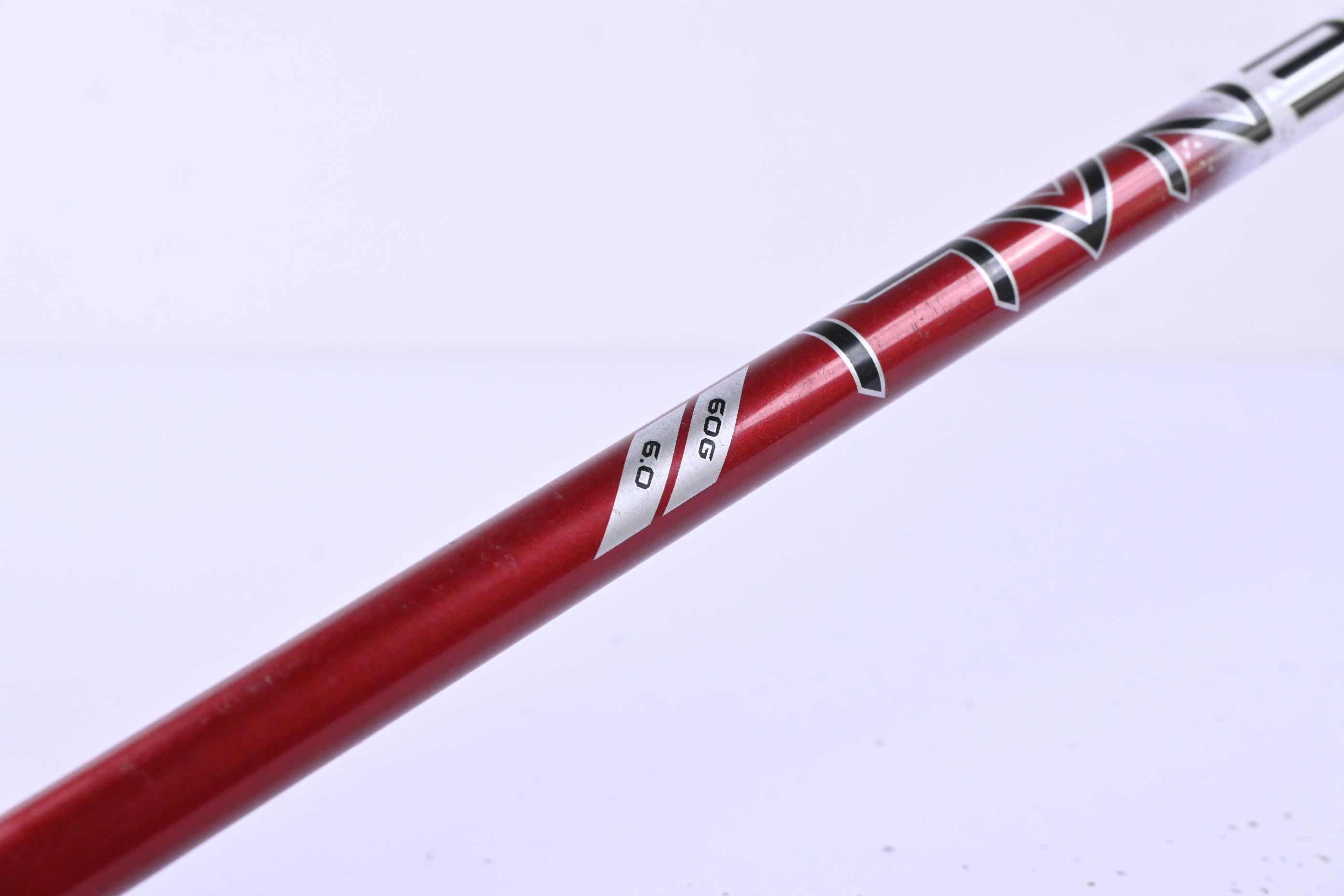Titleist GT2 #5 Wood / 18 Degree / Stiff Flex Project X Denali Red 60 Shaft