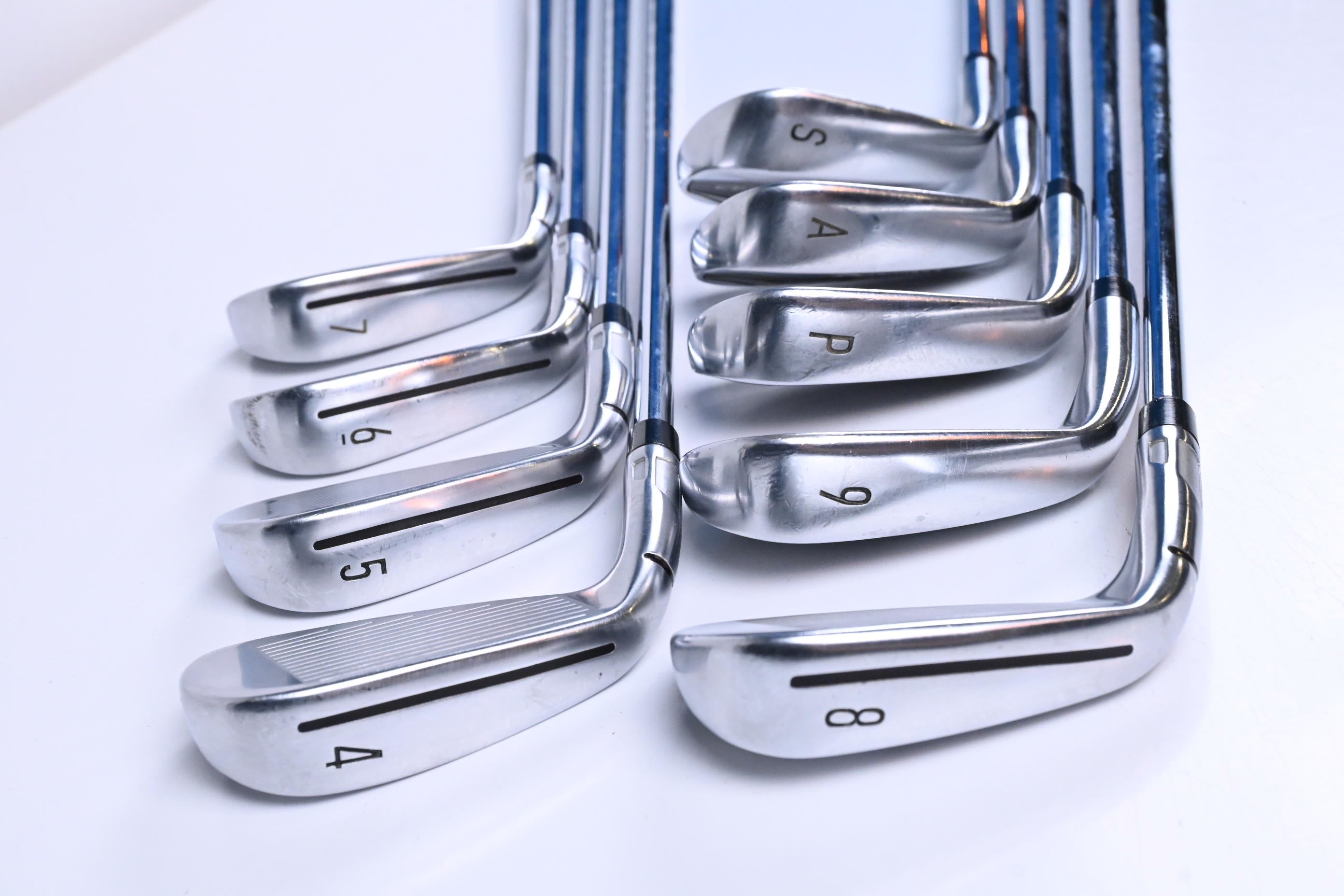 Taylormade Qi Irons / 4-PW+GW+SW / Stiff Flex KBS MAX MT 85 Shaft
