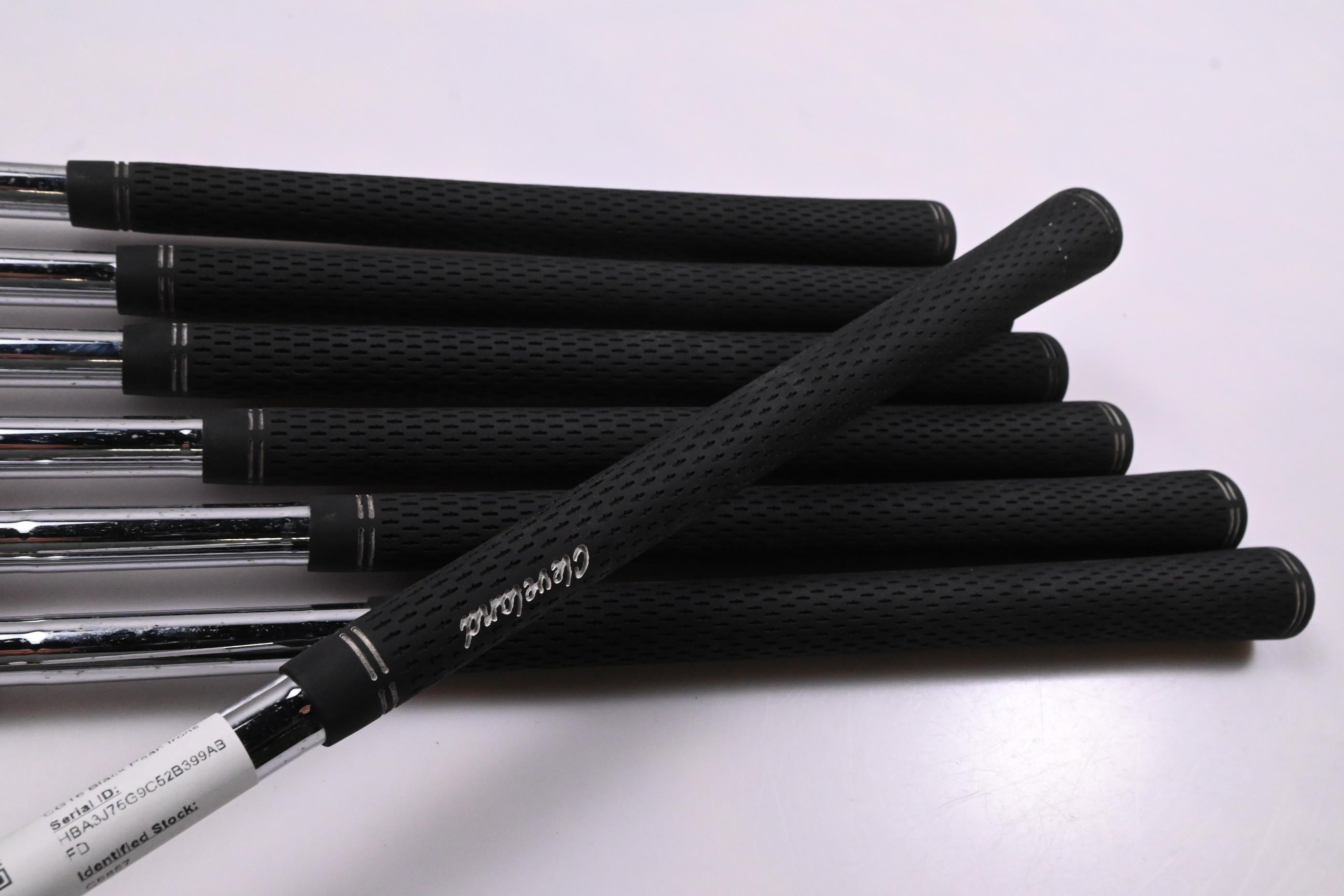 Cleveland CG16 Black Pearl Irons / 4-PW / Regular Flex Cleveland 85 Shafts