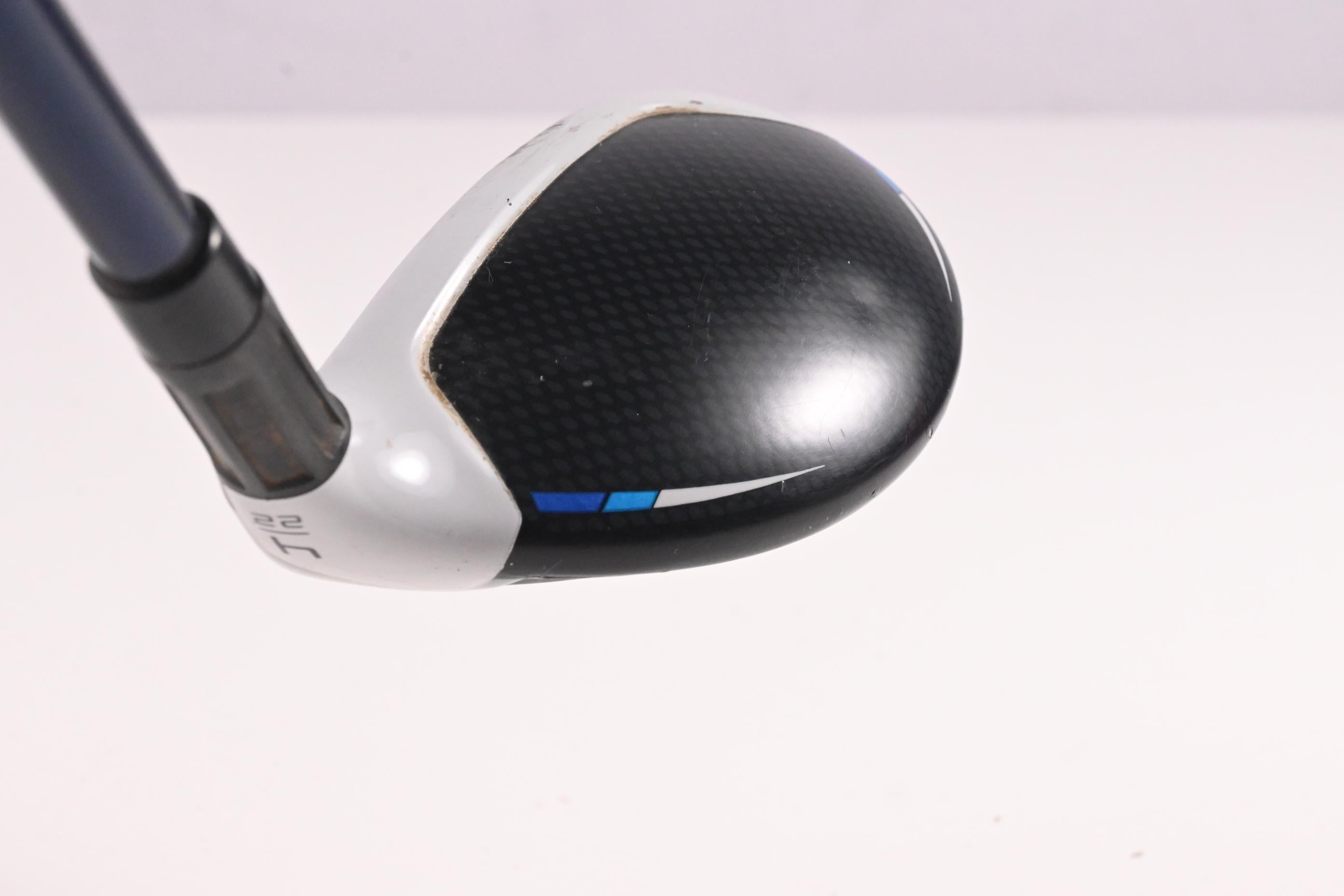 Taylormade SIM2 Max #4 Hybrid / 22 Degree / Stiff Flex Fujikura Ventus Blue 7