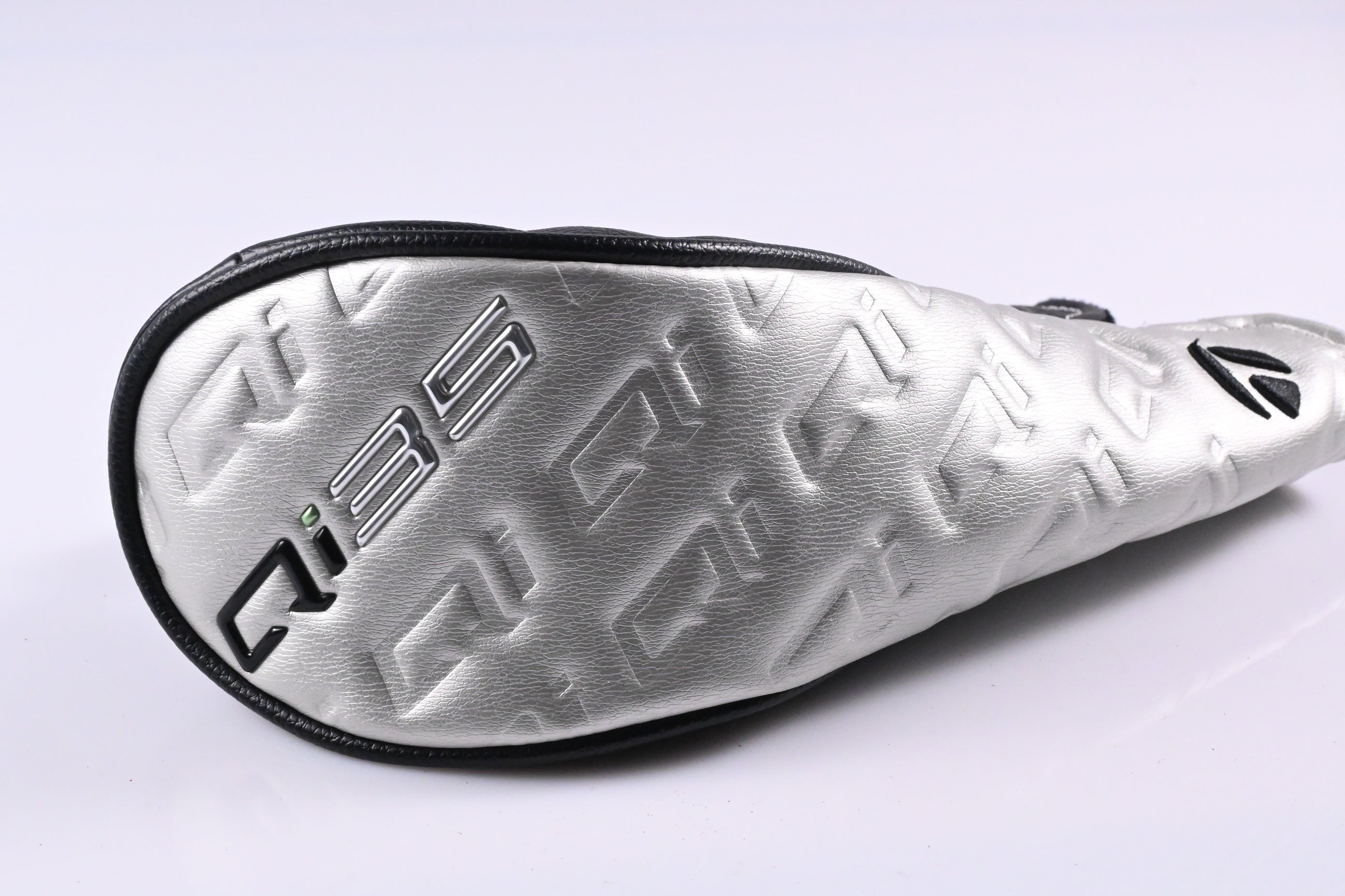 Taylormade Qi35 Max Lite #5 Hybrid / 27 Degree / Senior Flex Vanquish 5 Shaft