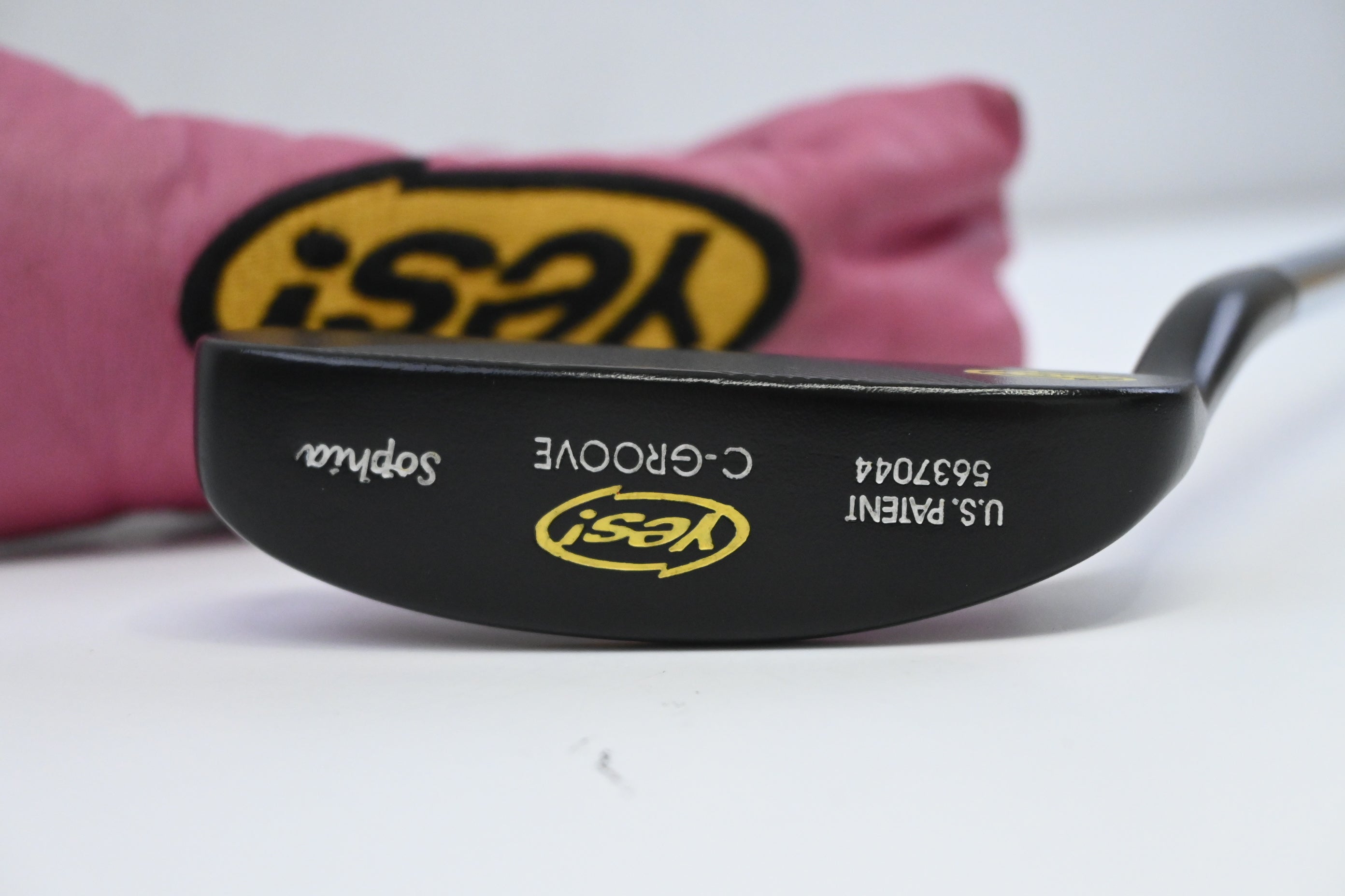 Yes! C-Groove Sophia Putter / 35 Inch