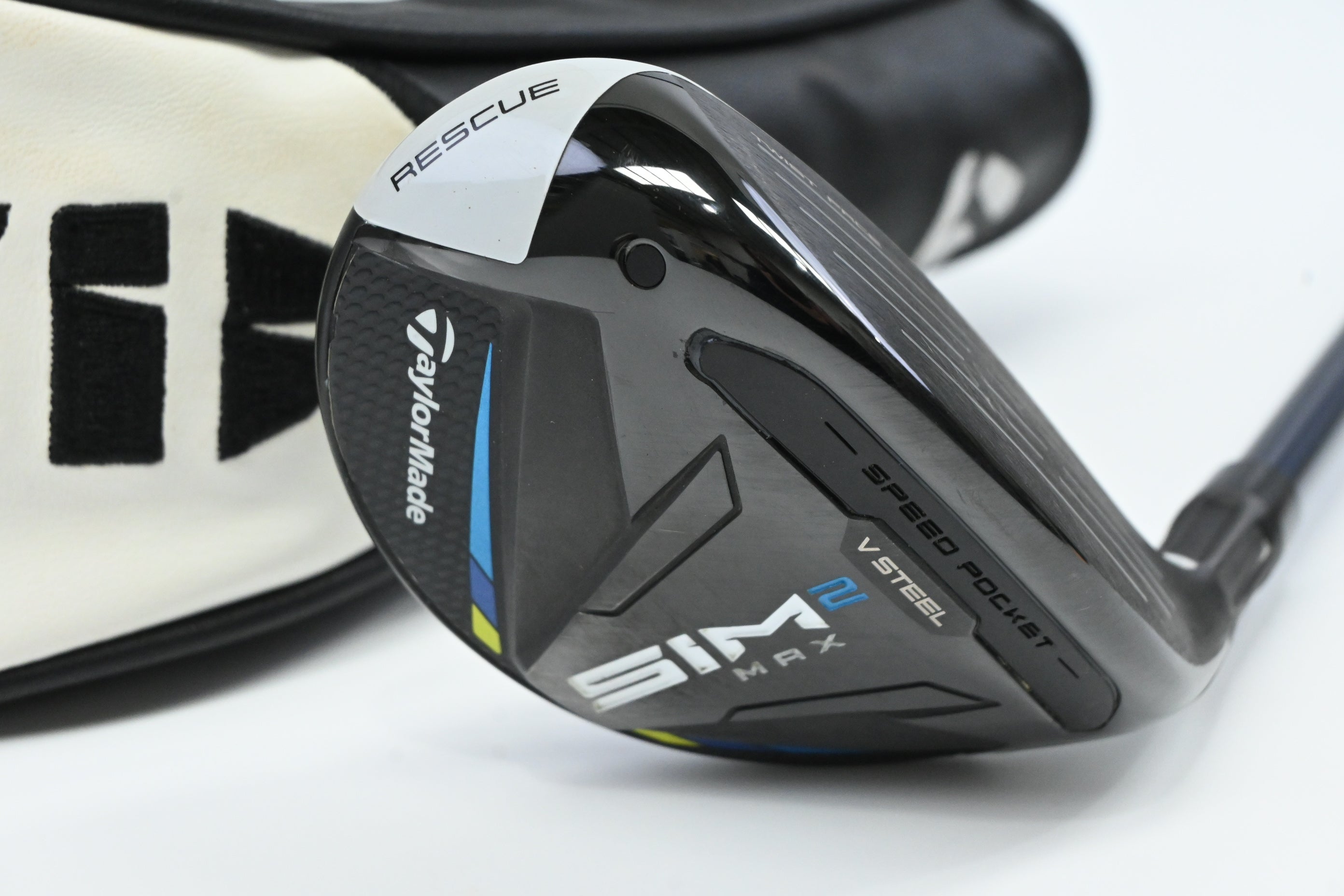 Taylormade SIM2 Max #3 Hybrid / 19 Degree / Regular Flex Fujikura Ventus Blue 6