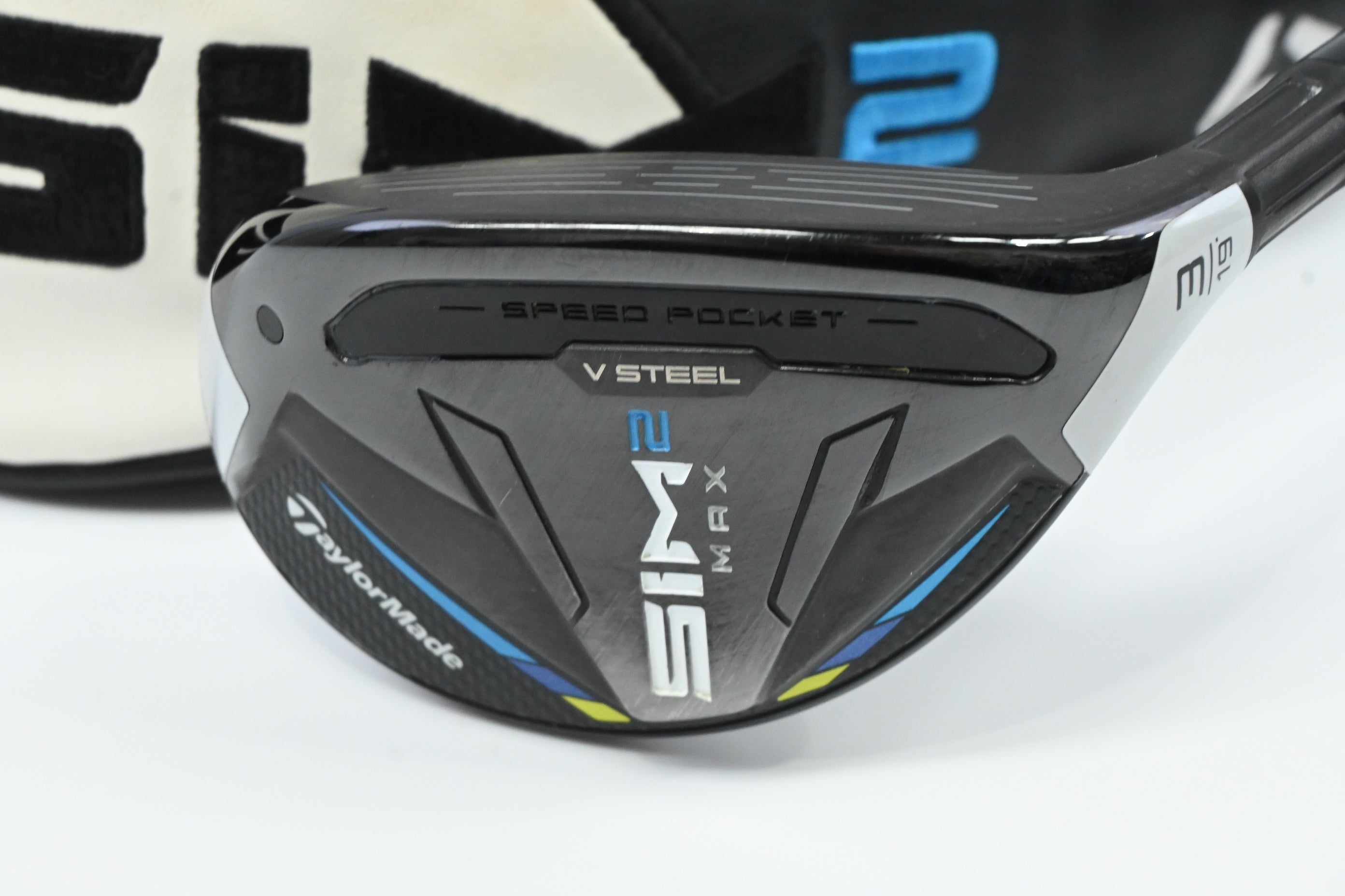 Taylormade SIM2 Max #3 Hybrid / 19 Degree / Regular Flex Fujikura Ventus Blue 6