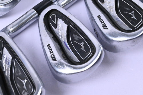 Mizuno JPX 800 Pro Irons / 4-PW / Regular Flex Dynalite Gold XP R300 Shafts