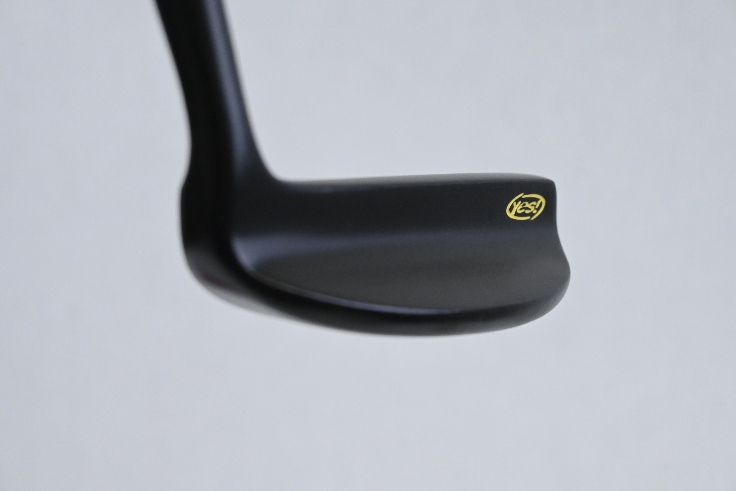 Yes! C-Groove Sophia Putter / 35 Inch