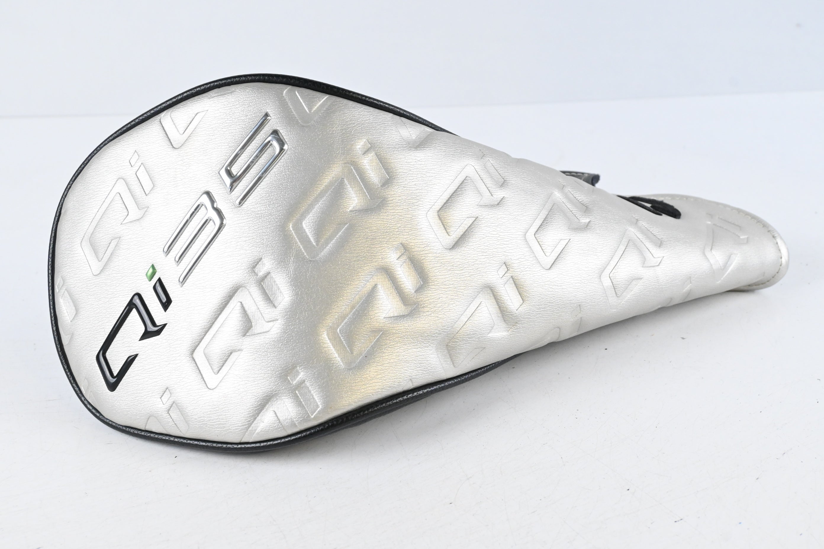 Taylormade Qi35 Max Lite Driver / 12 Degree / Regular Flex Vanquish 4 Shaft