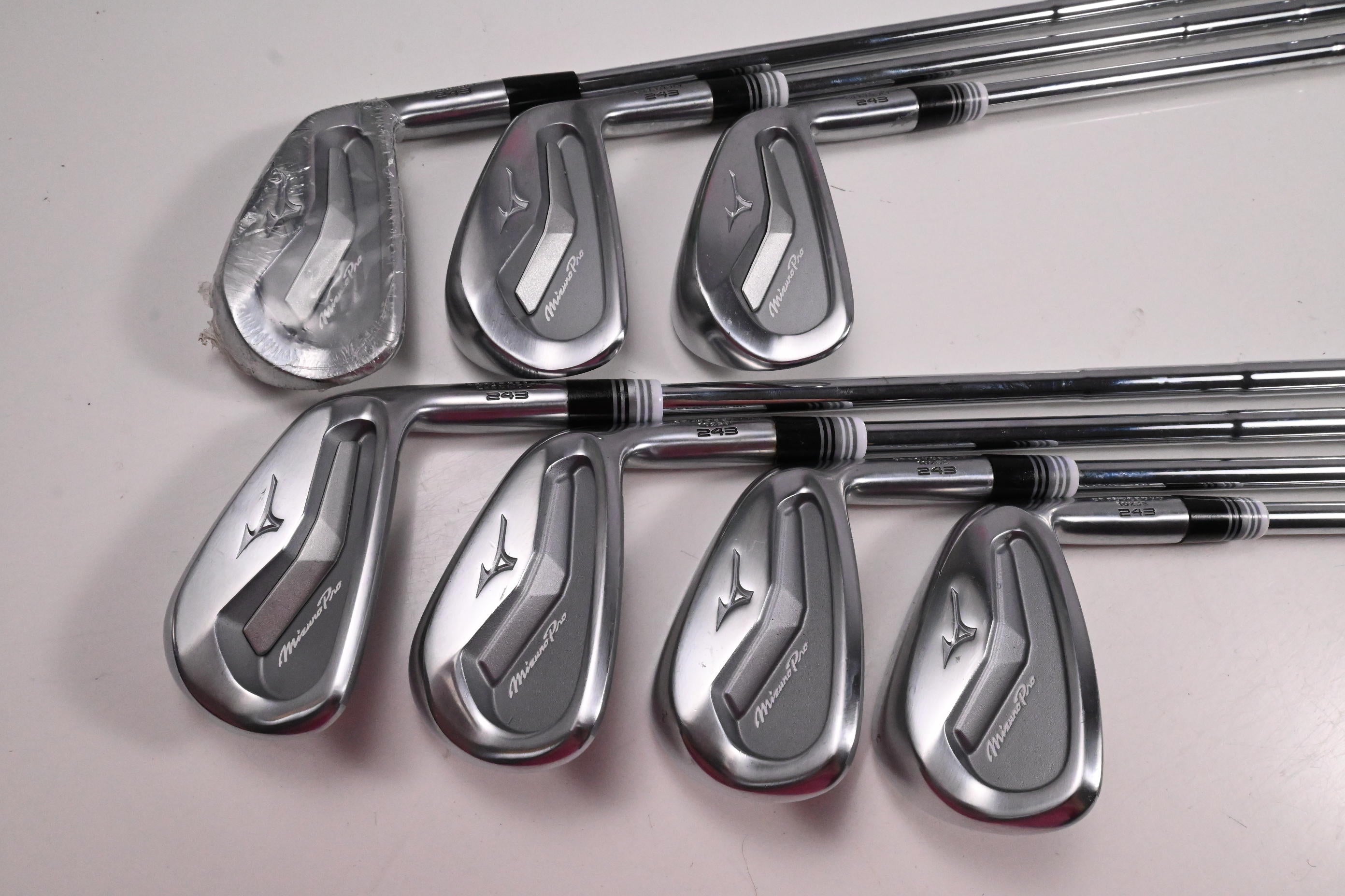 Mizuno Pro 243 Irons / 4-PW / Stiff Flex Dynamic Gold Mid 115 S300 Shafts