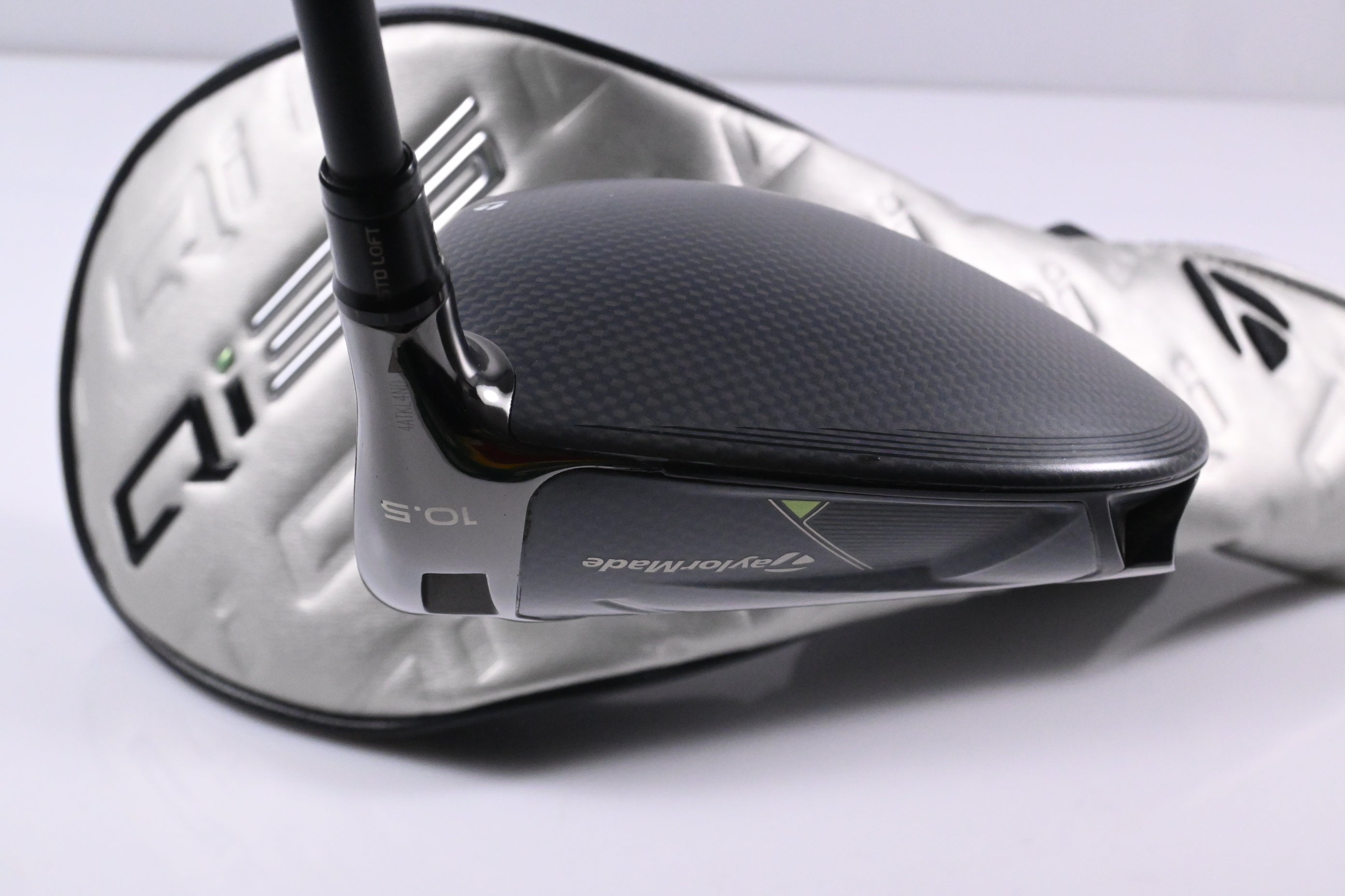 Taylormade Qi35 Driver / 10.5 Degree / Stiff Flex Kai'li CB Blue 60 Shaft