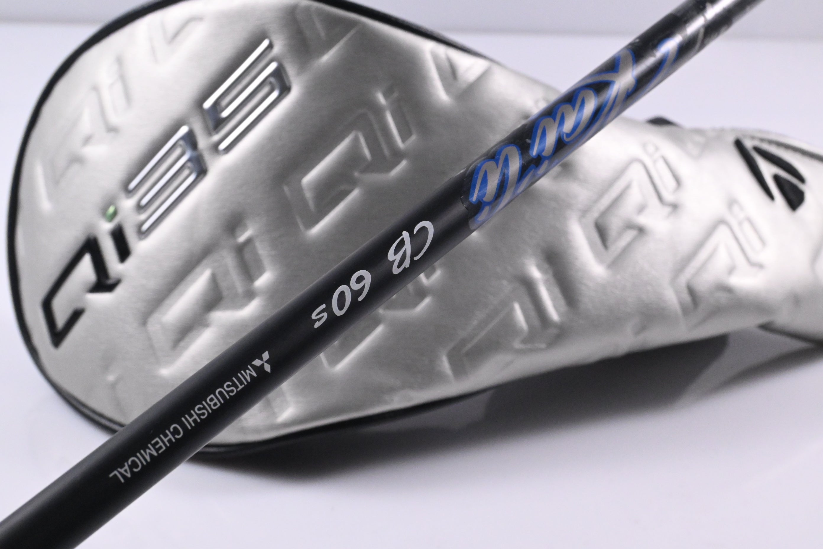 Taylormade Qi35 Driver / 10.5 Degree / Stiff Flex Kai'li CB Blue 60 Shaft