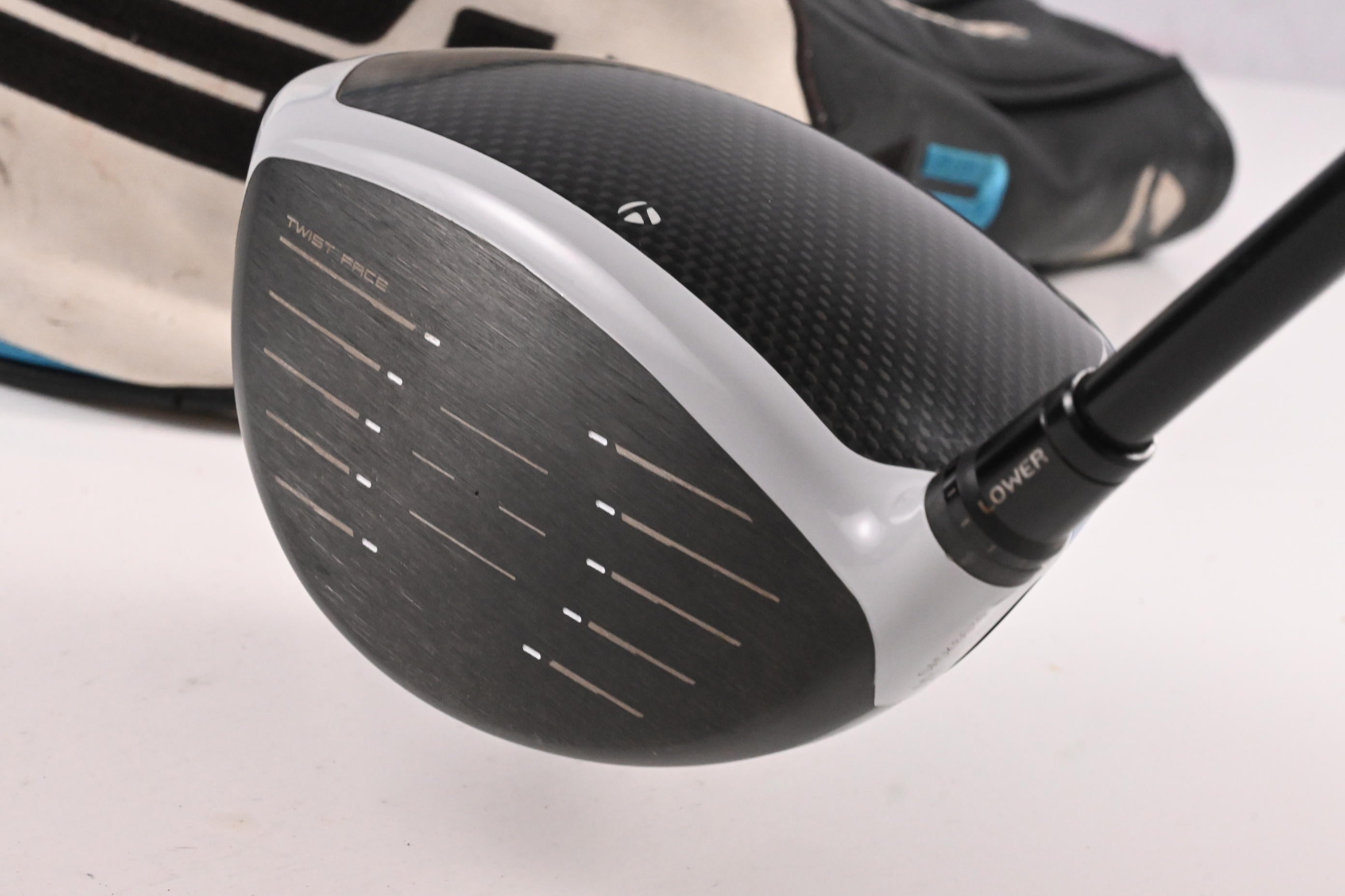 Taylormade SIM2 Driver / 10.5 Degree / Stiff Flex HZRDUS Smoke RDX Black 70