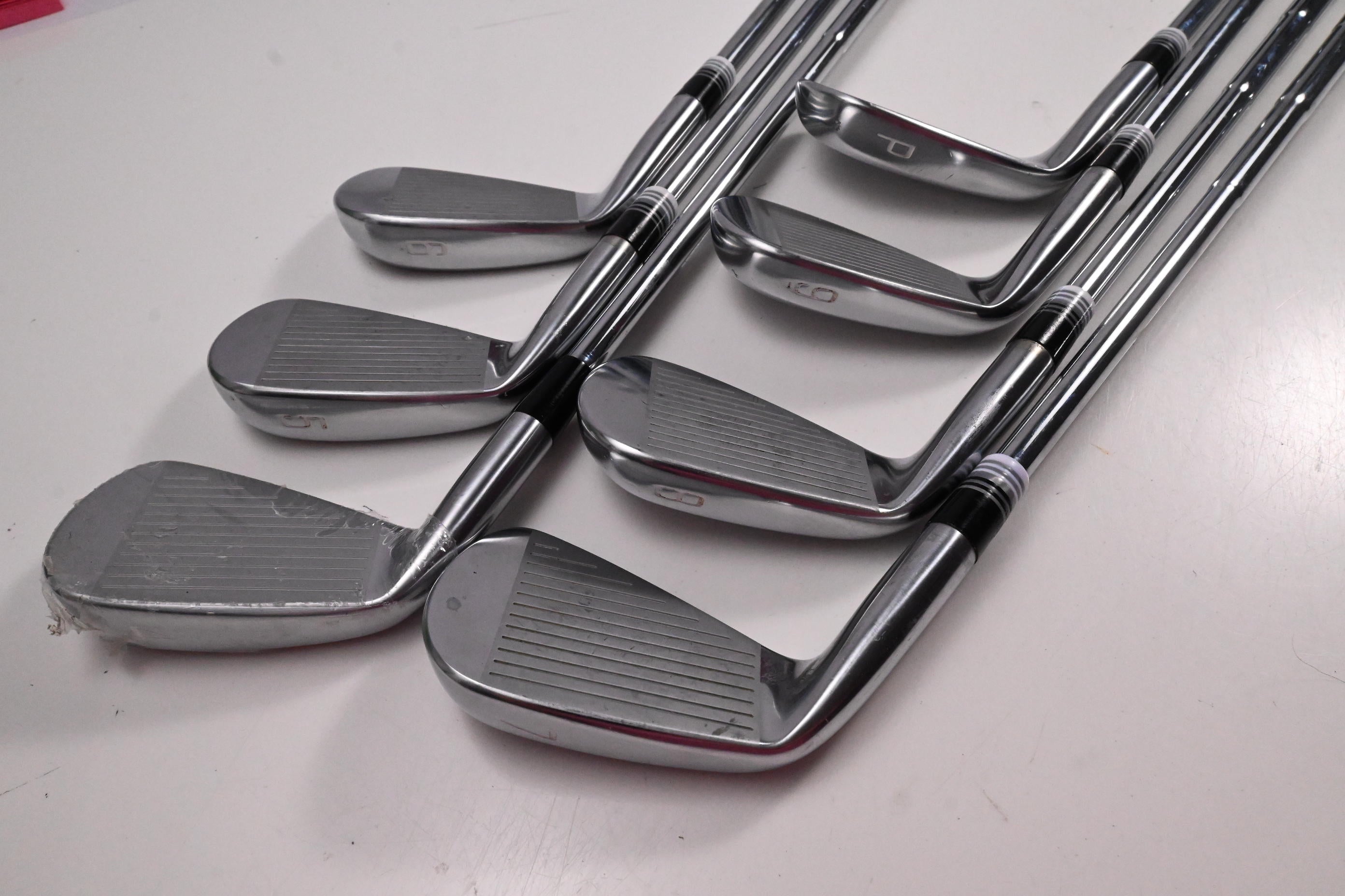 Mizuno Pro 243 Irons / 4-PW / Stiff Flex Dynamic Gold Mid 115 S300 Shafts