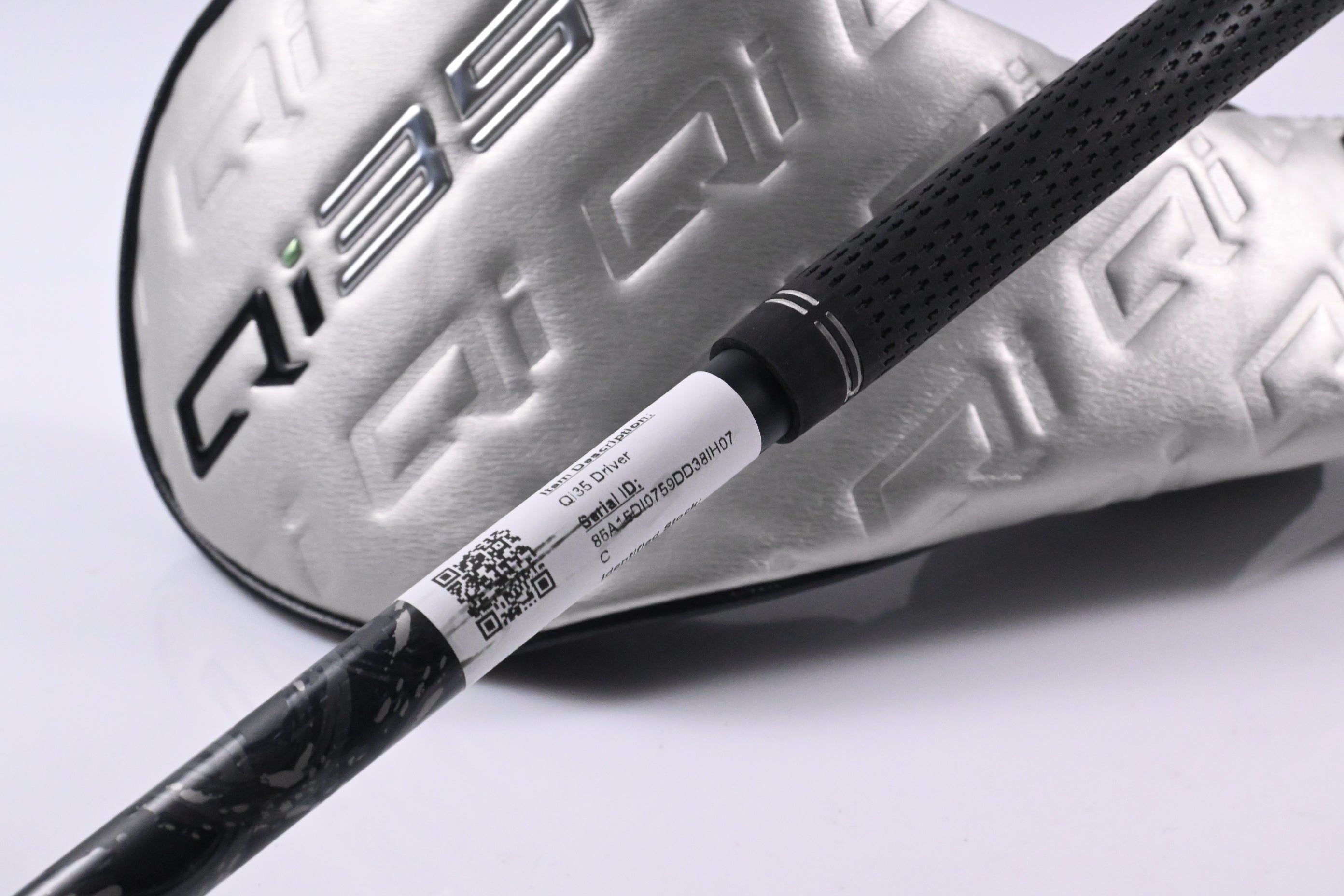 Taylormade Qi35 Driver / 10.5 Degree / Stiff Flex Kai'li CB Blue 60 Shaft