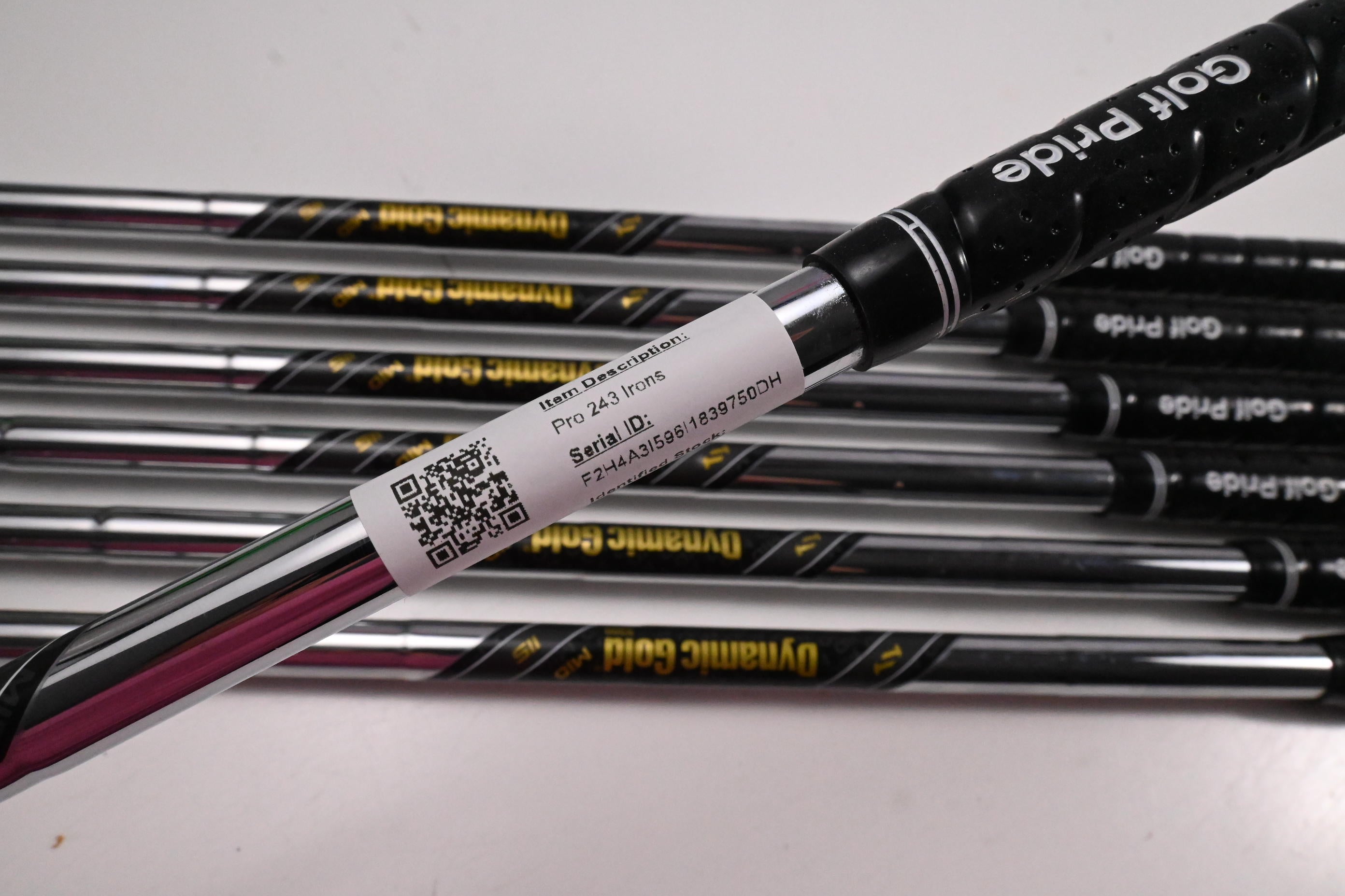 Mizuno Pro 243 Irons / 4-PW / Stiff Flex Dynamic Gold Mid 115 S300 Shafts