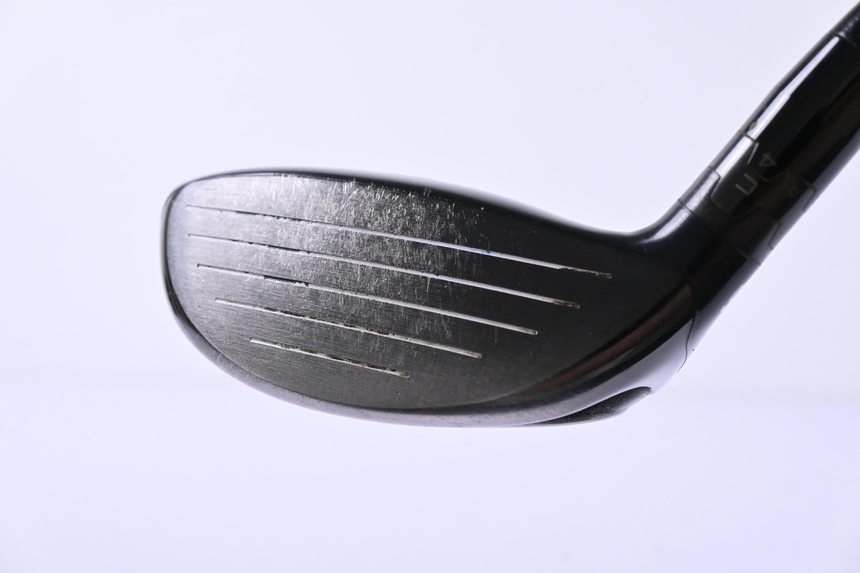 Titleist 915 F #5 Wood / 18 Degree / Regular Flex Diamana M+ 60 Shaft