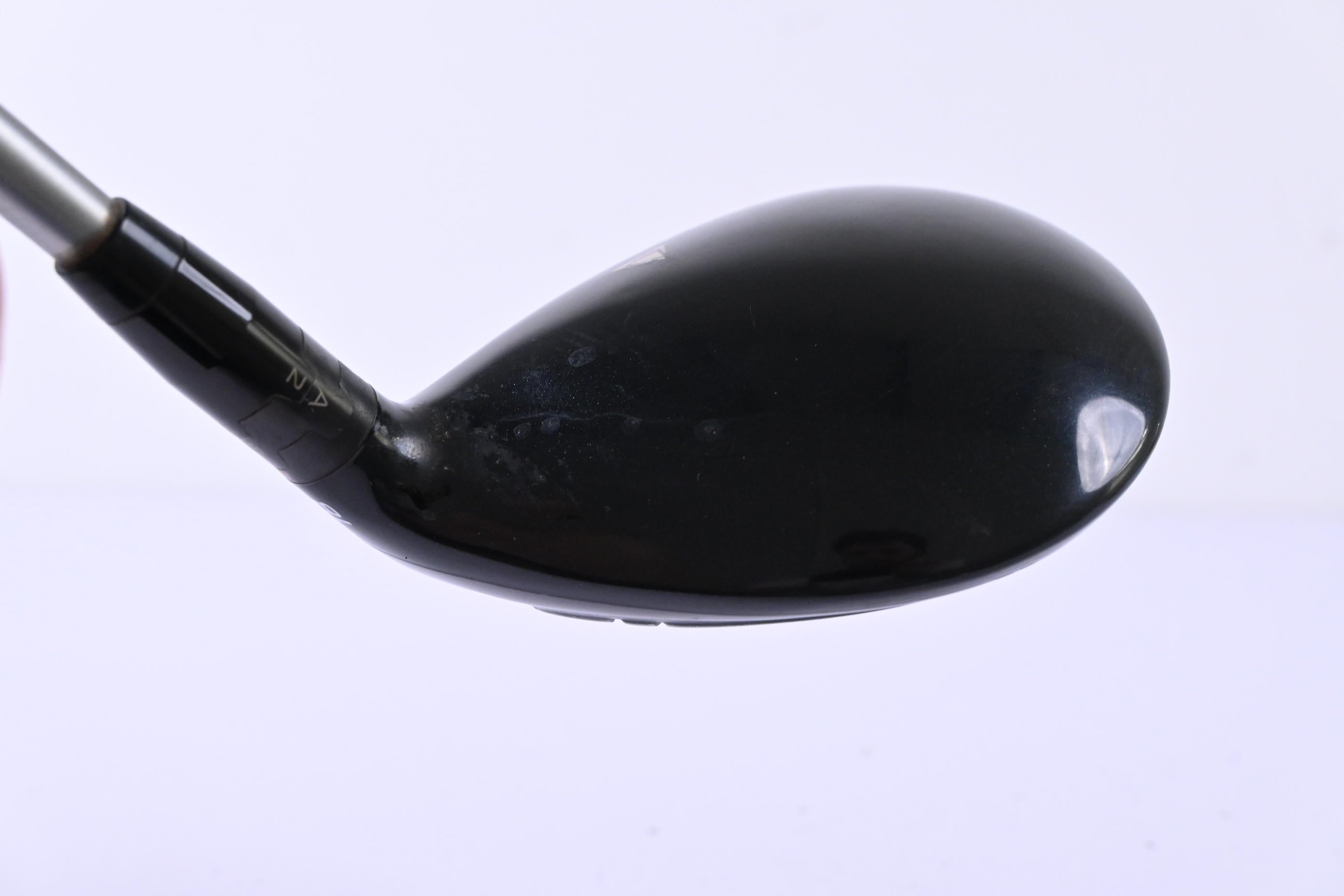 Titleist 915 F #5 Wood / 18 Degree / Regular Flex Diamana M+ 60 Shaft